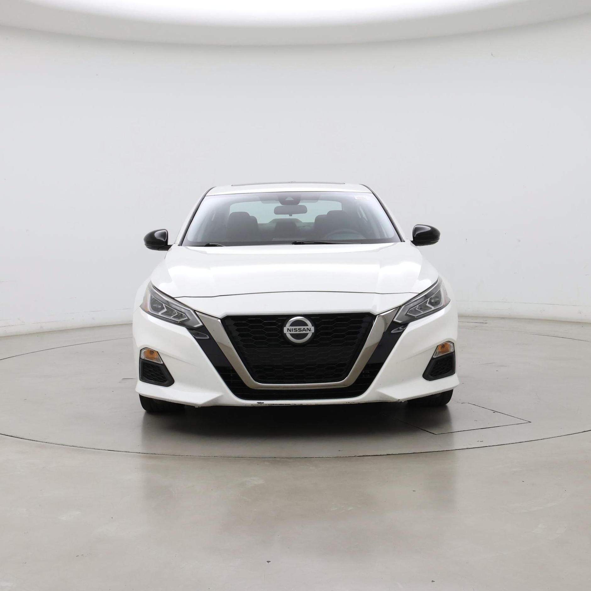 Thumbnail: 2020 Nissan Altima - 5