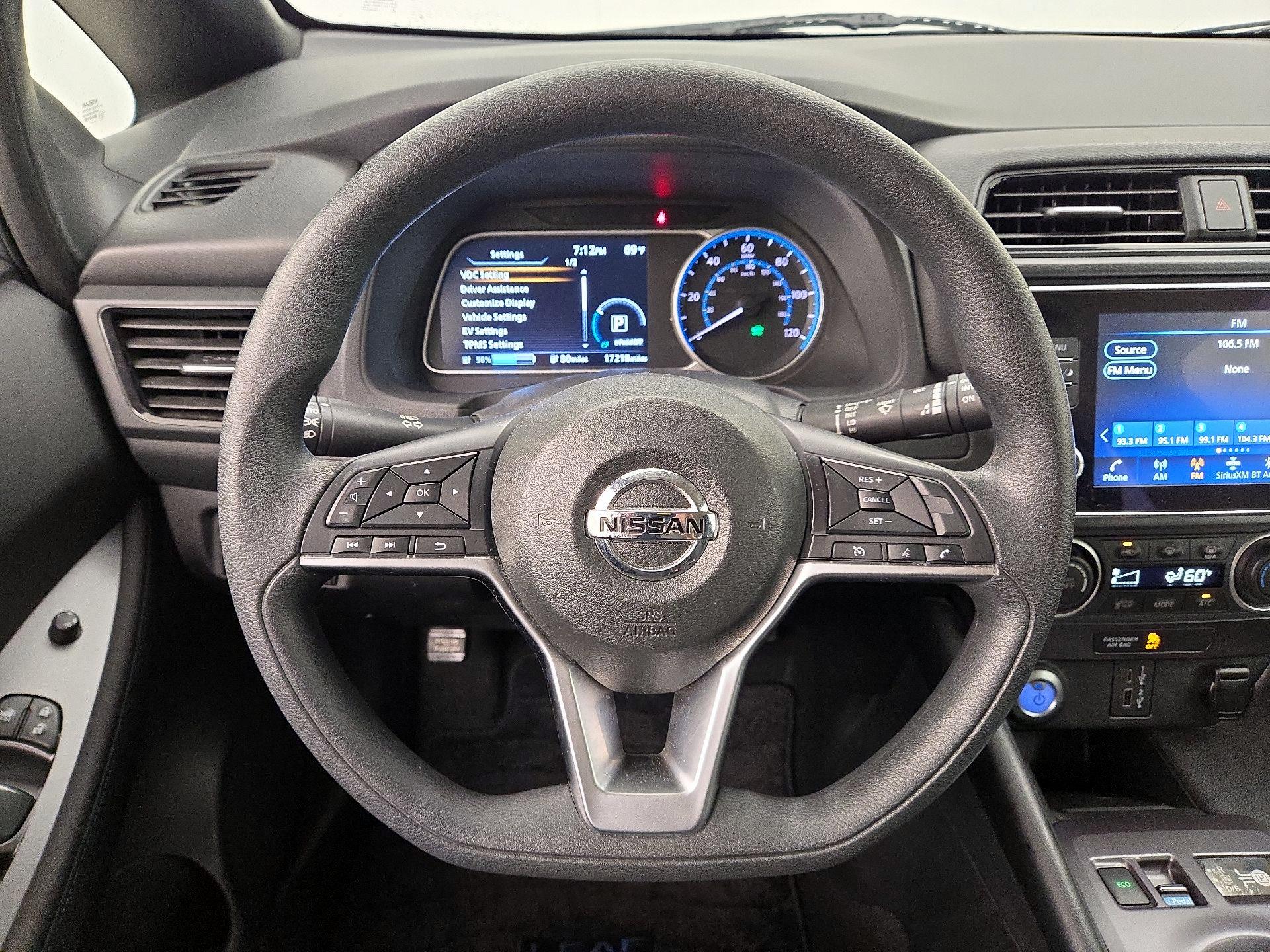 Thumbnail: 2022 Nissan Leaf - 10