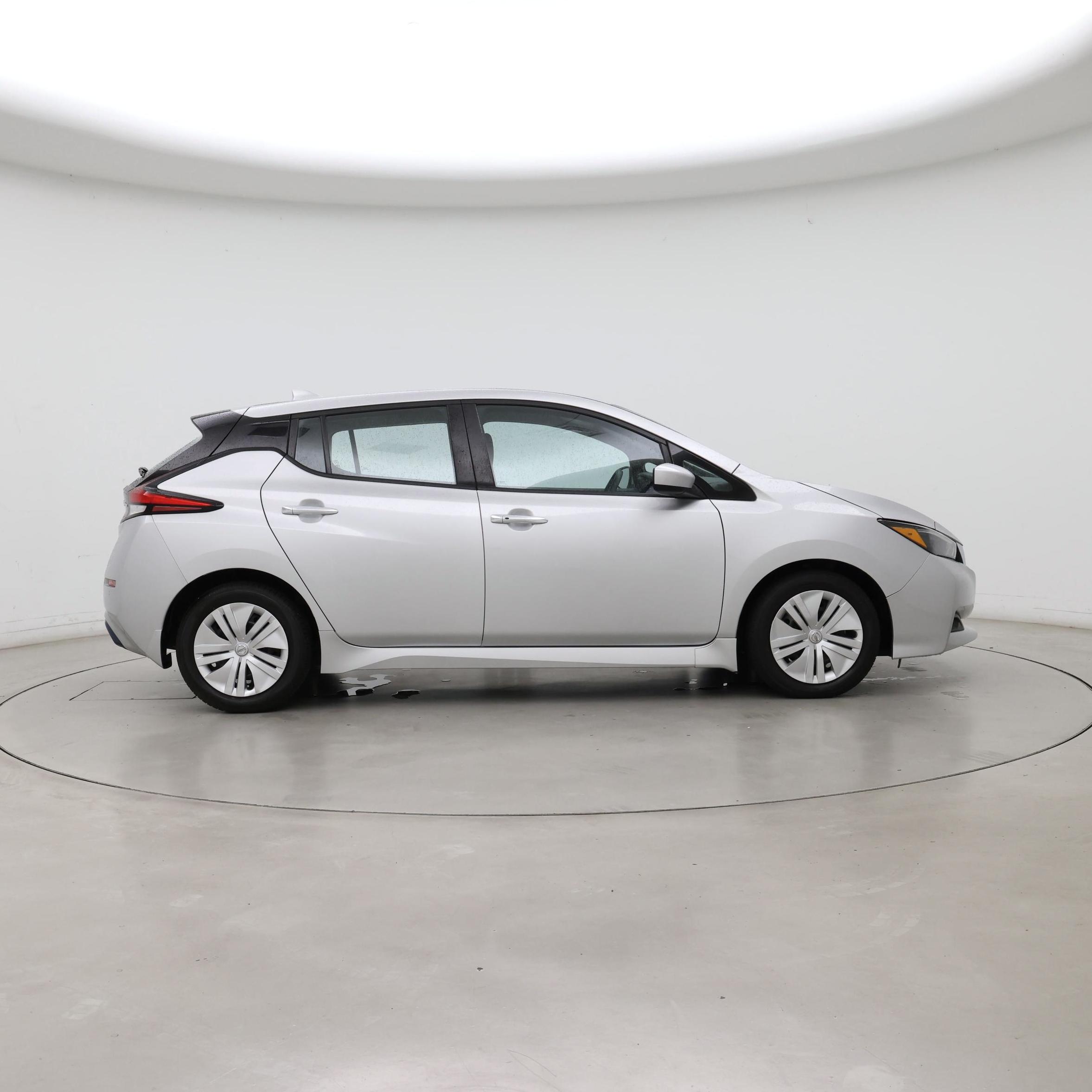 Thumbnail: 2022 Nissan Leaf - 7