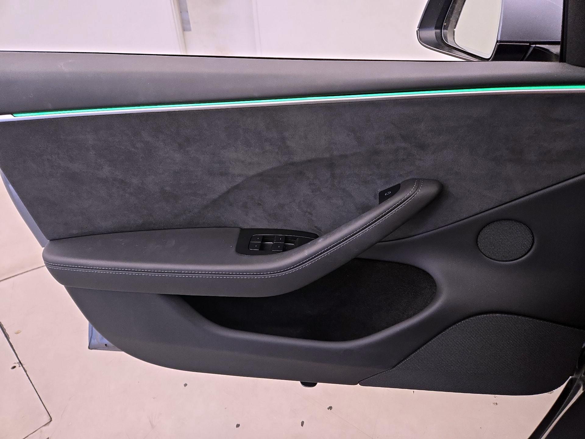 Thumbnail: 2025 Tesla Model 3 - 12