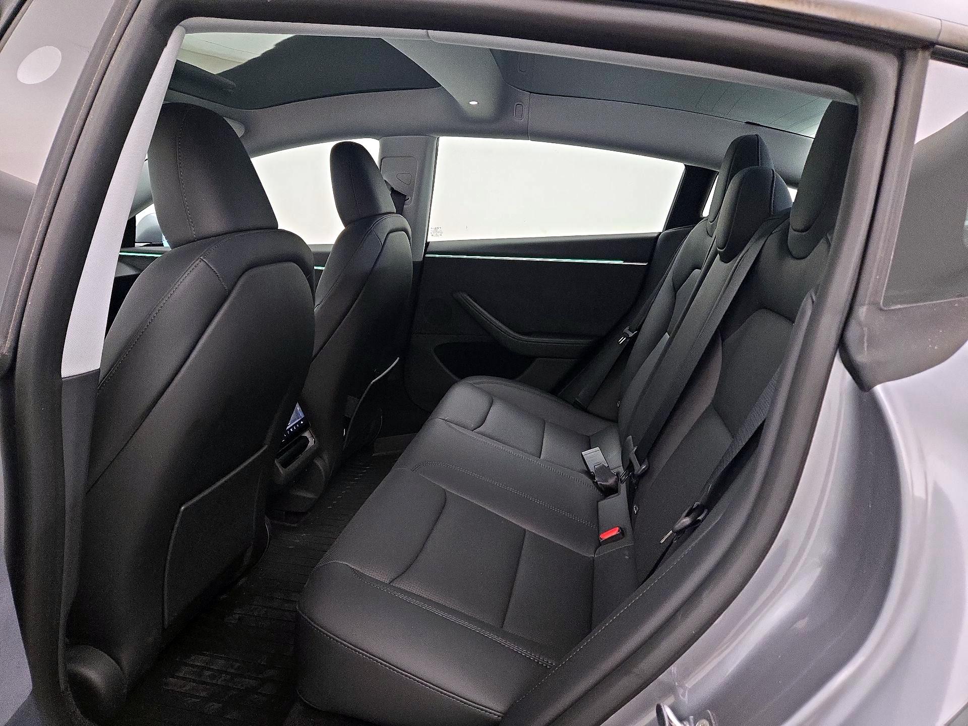 Thumbnail: 2025 Tesla Model 3 - 18