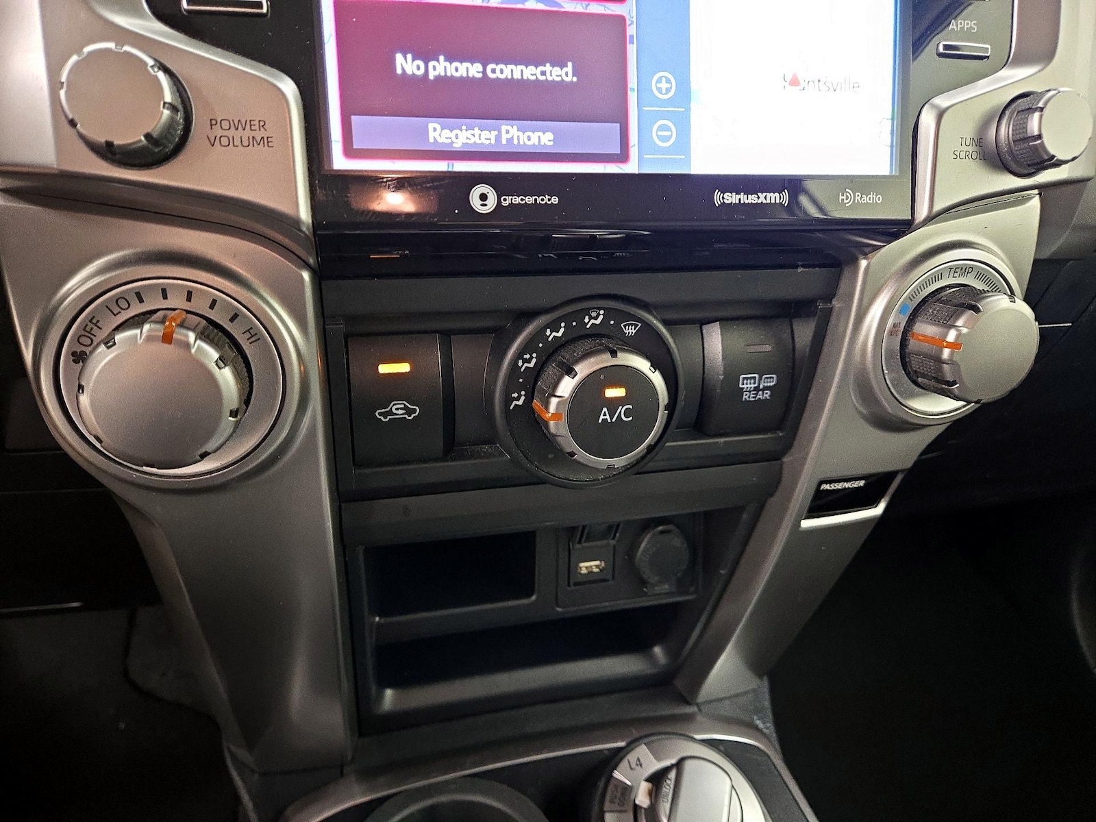 2020 Toyota 4Runner SR5 Premium - Photo 18