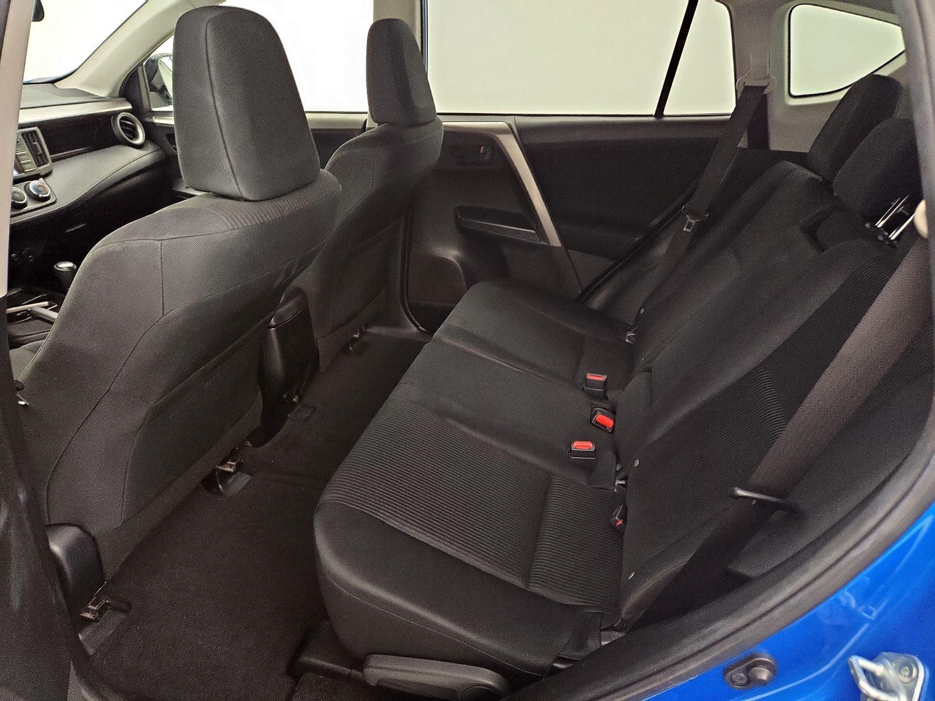 Thumbnail: 2017 Toyota RAV4 - 19