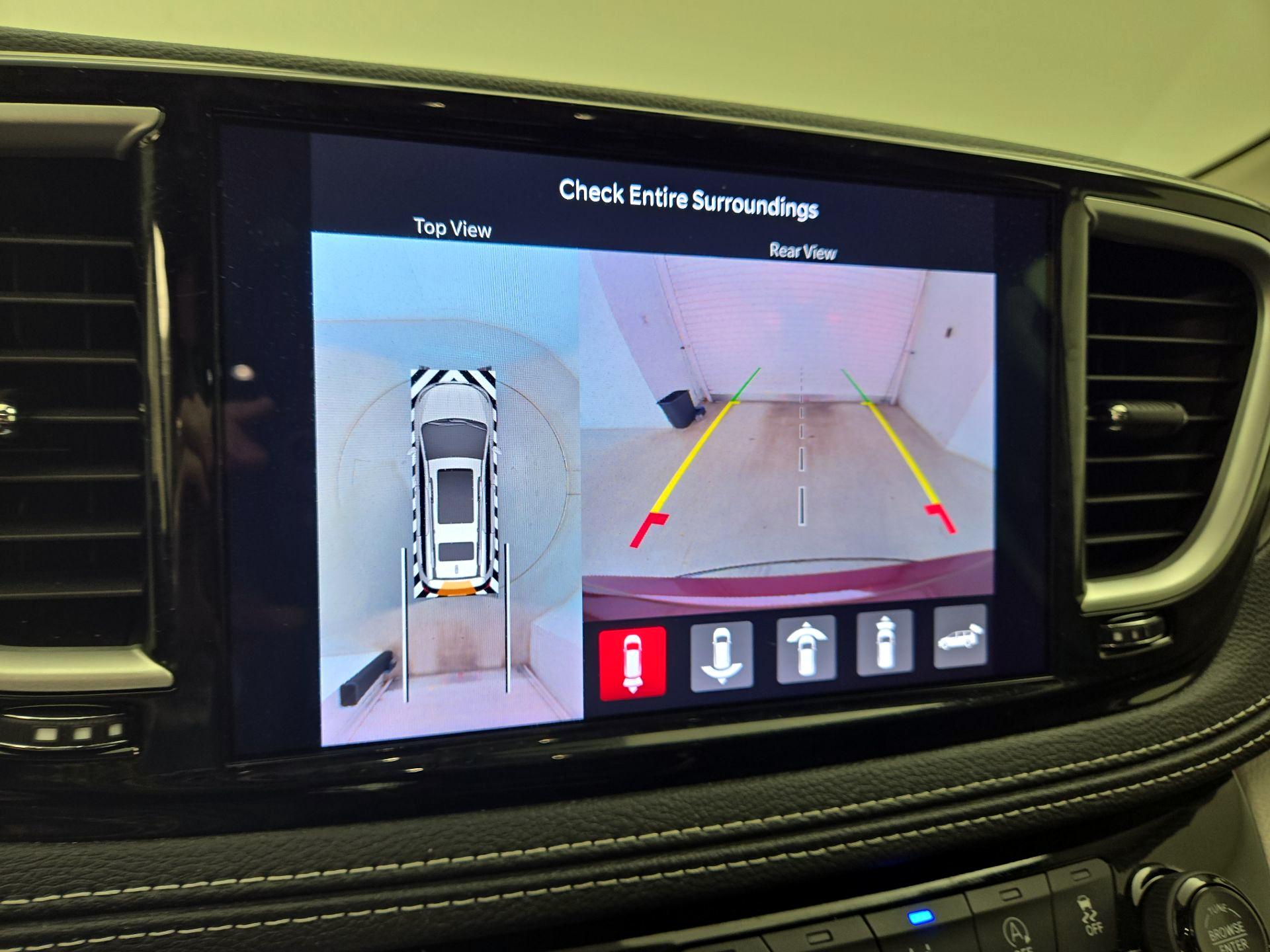 Thumbnail: 2023 Chrysler Pacifica - 14