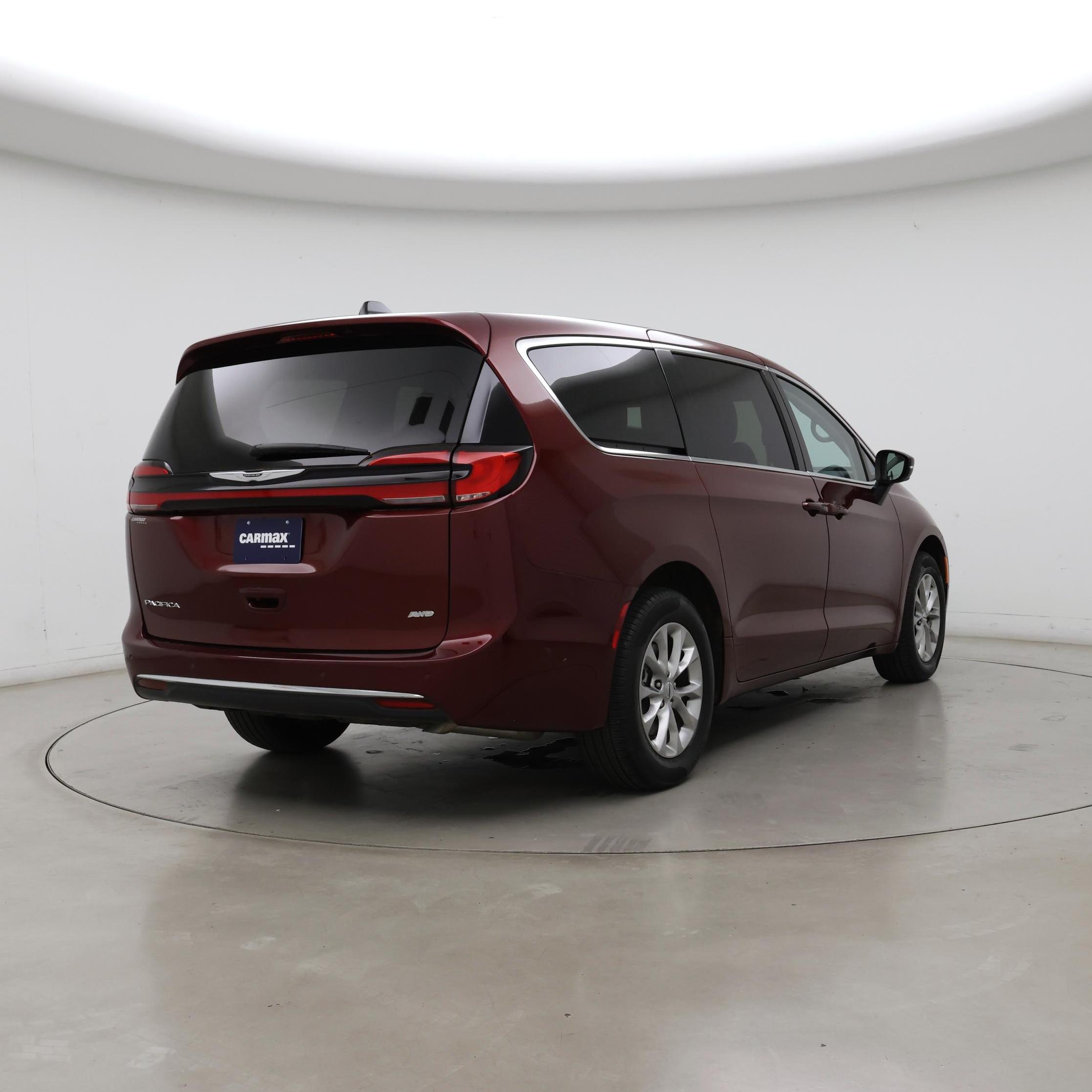 Thumbnail: 2023 Chrysler Pacifica - 8