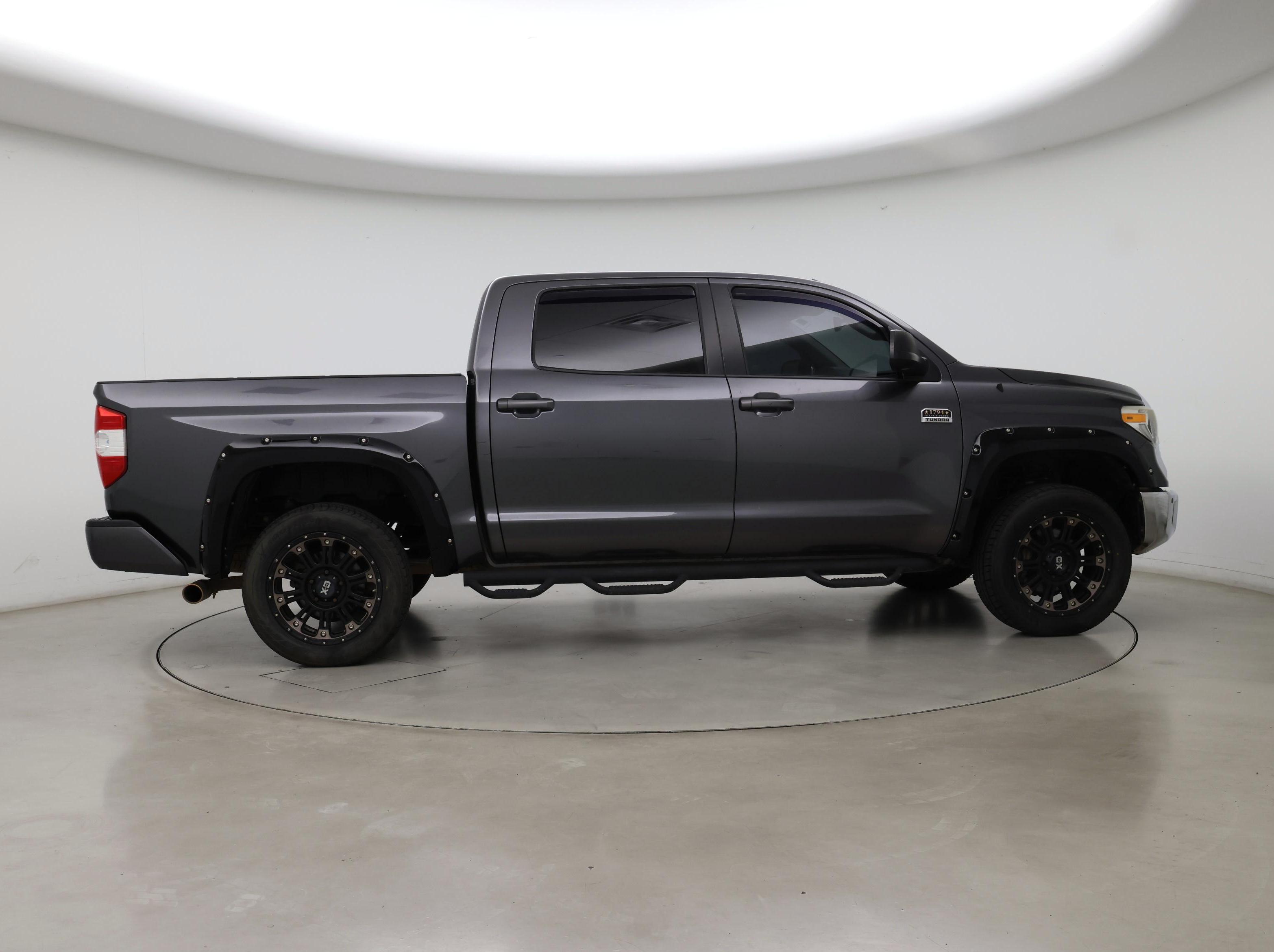 Thumbnail: 2018 Toyota Tundra - 7