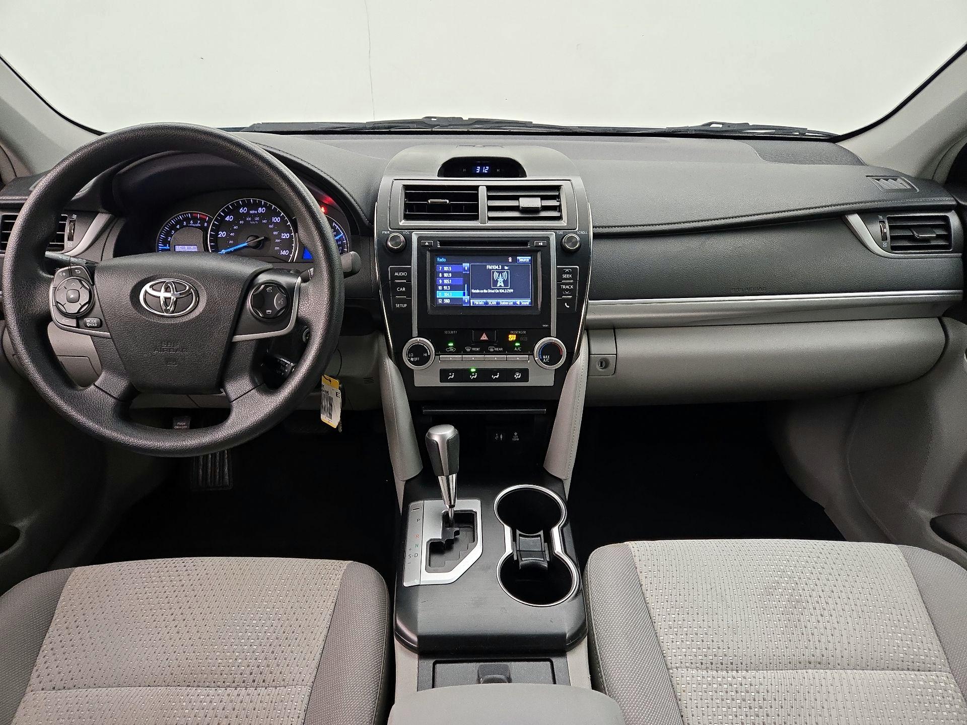 Thumbnail: 2014 Toyota Camry - 9