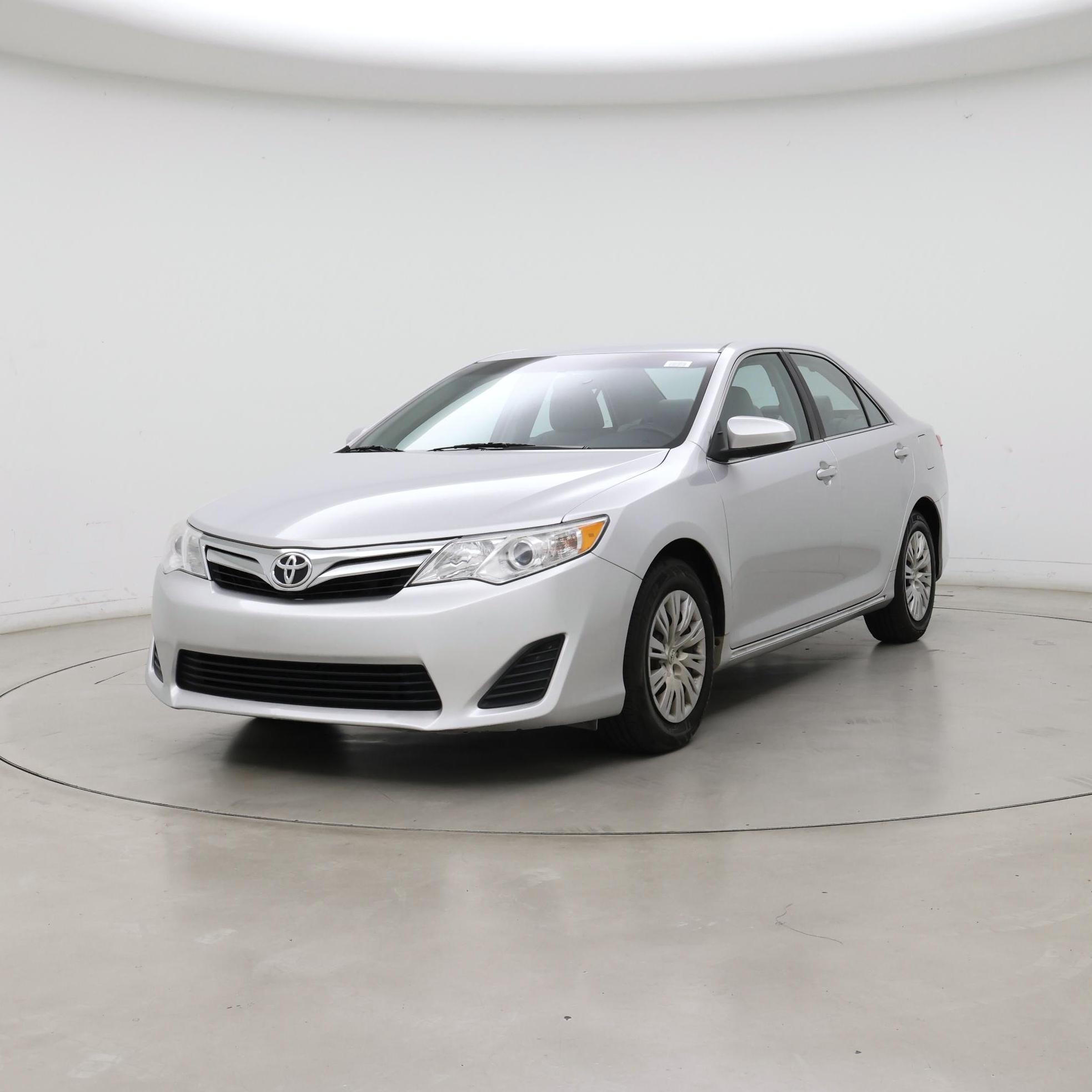 Thumbnail: 2014 Toyota Camry - 4