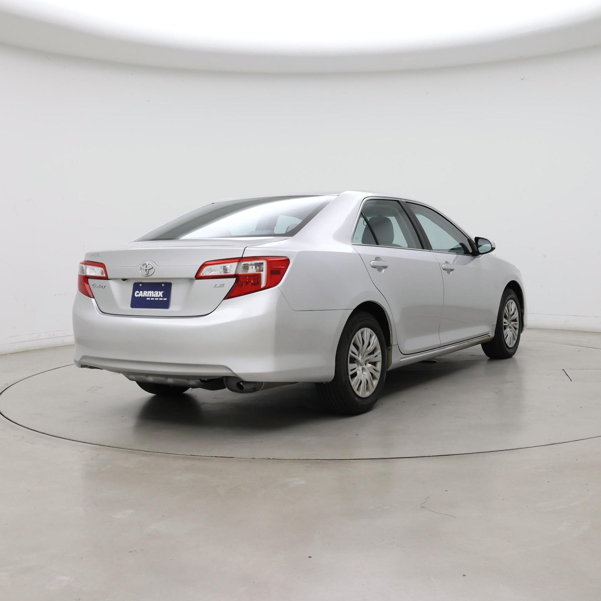 Thumbnail: 2014 Toyota Camry - 8