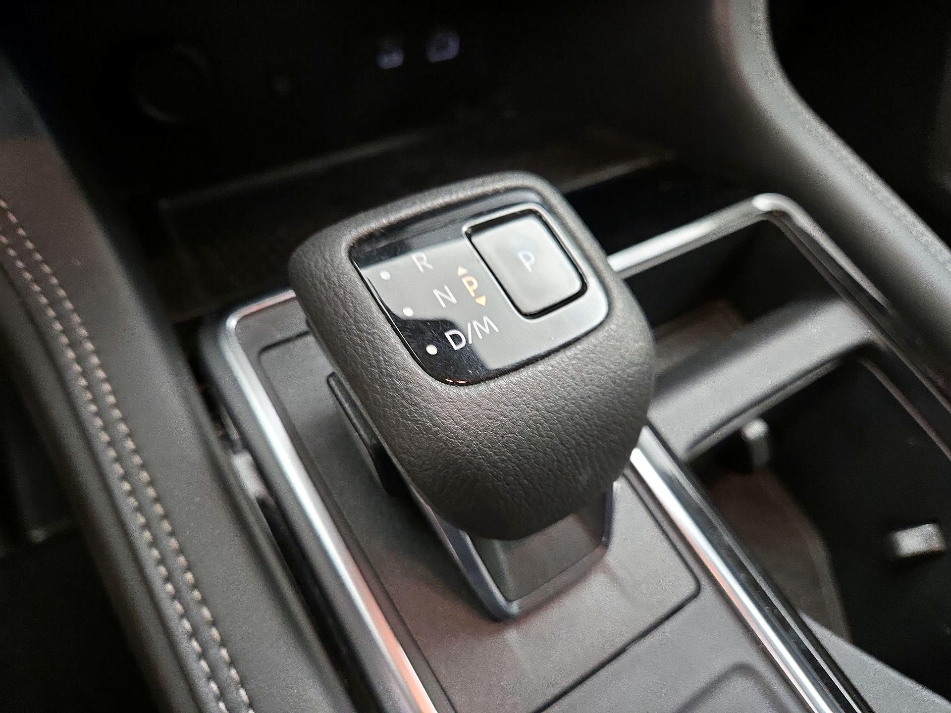 Thumbnail: 2024 Nissan Pathfinder - 18