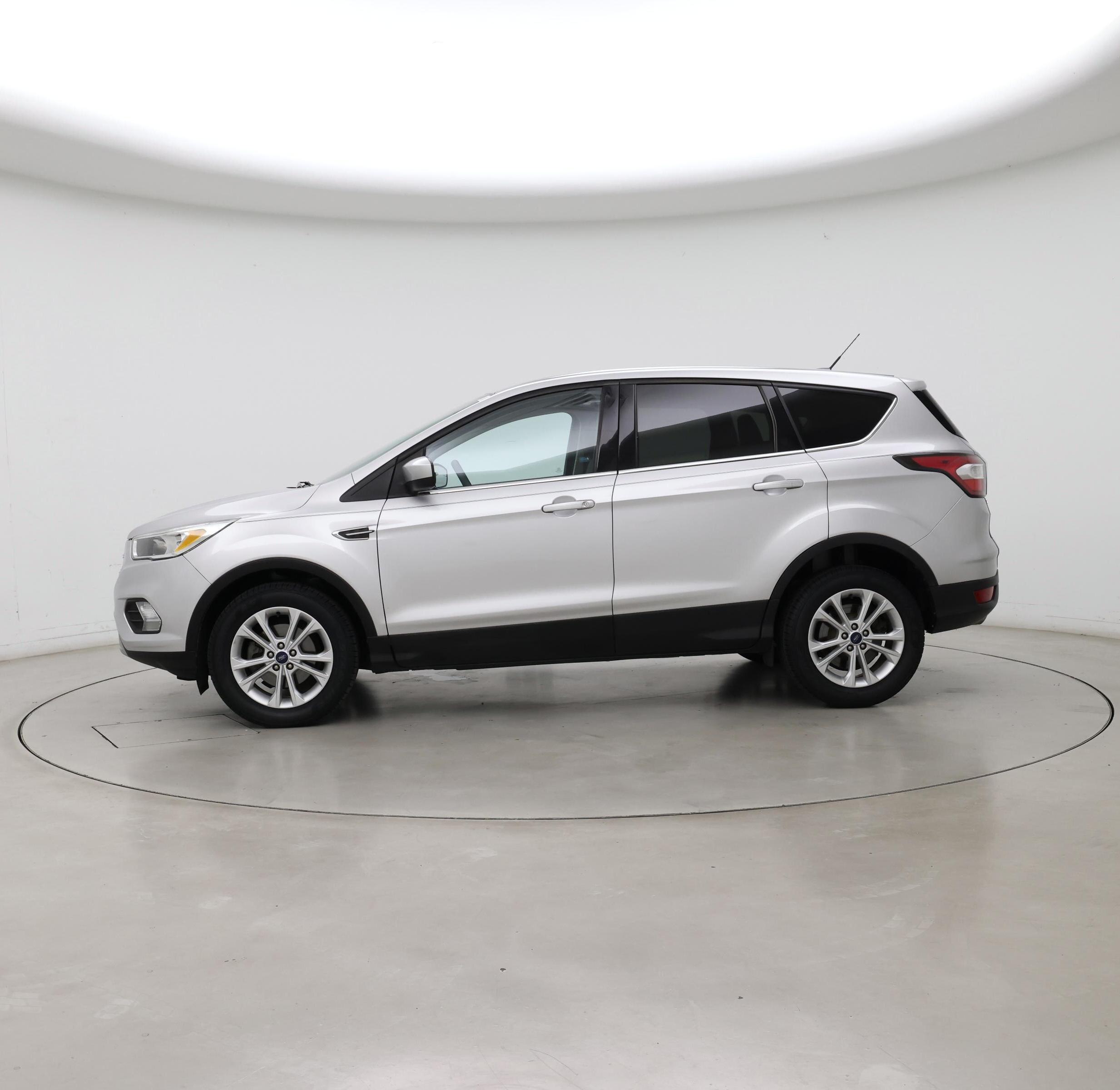 Thumbnail: 2017 Ford Escape - 3