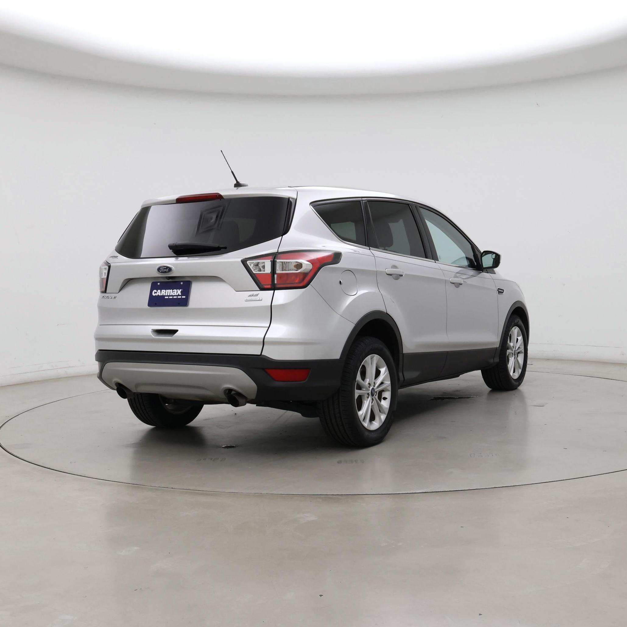 Thumbnail: 2017 Ford Escape - 8