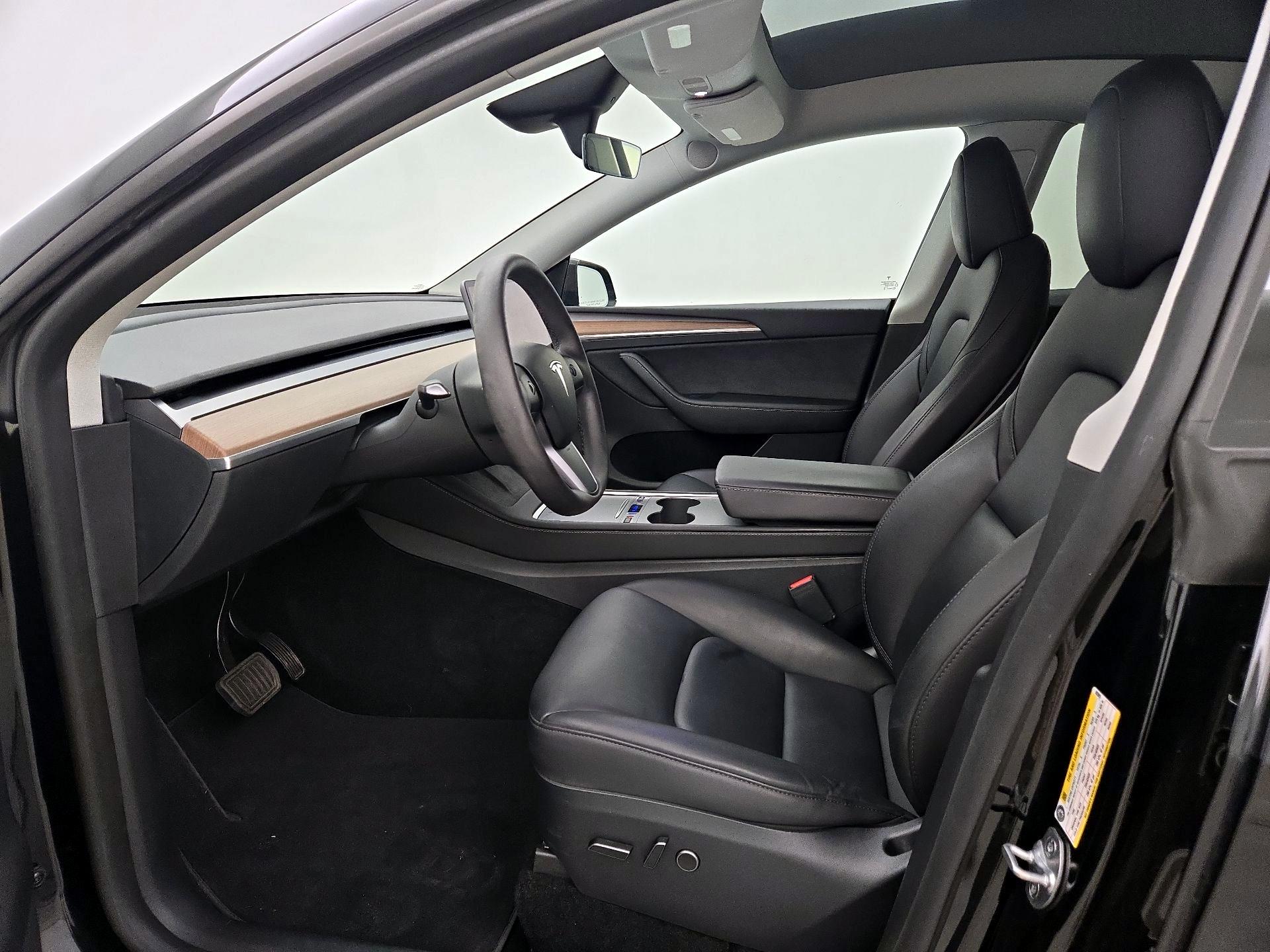 Thumbnail: 2023 Tesla Model Y - 11