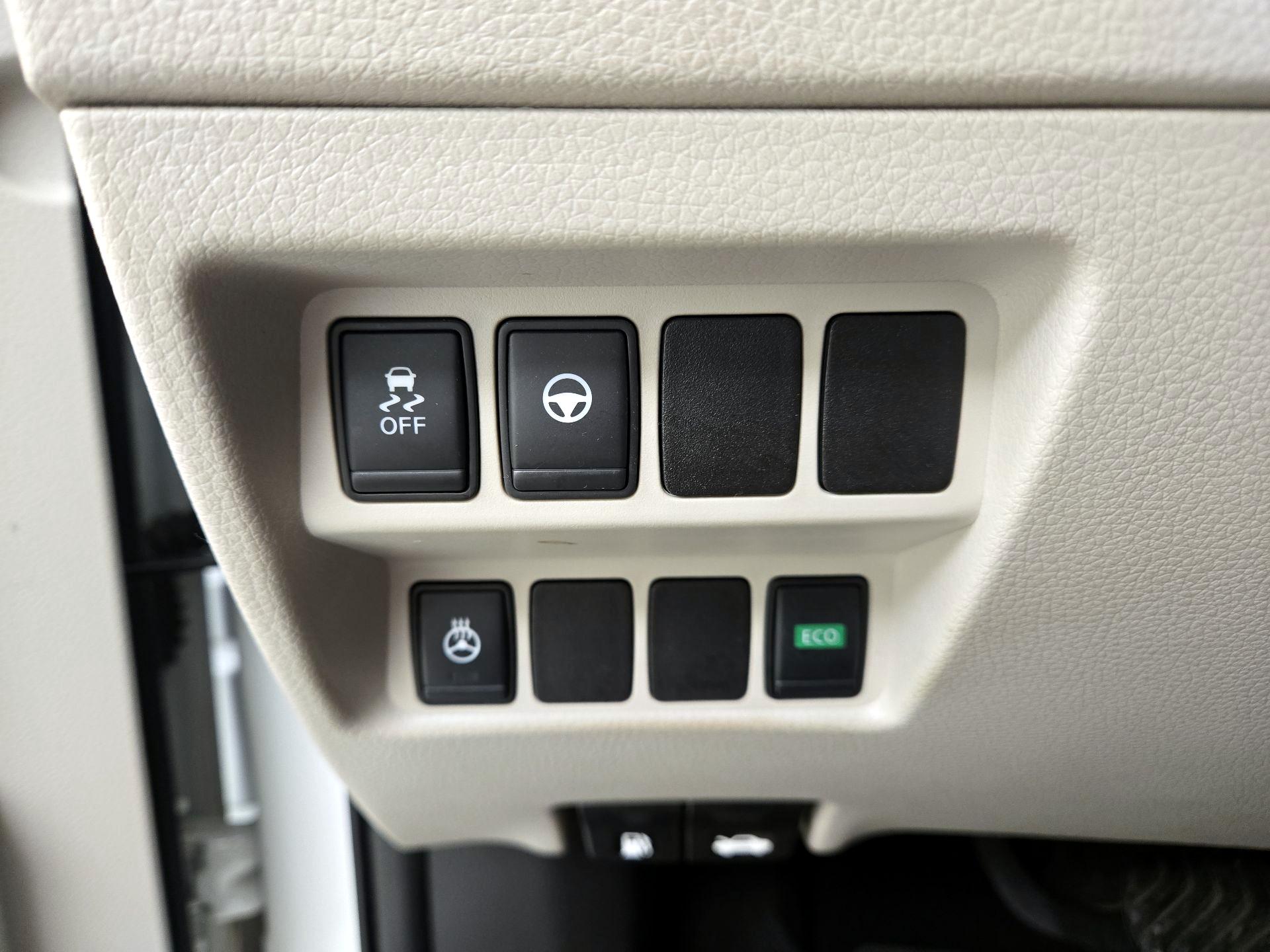 Thumbnail: 2019 Nissan Rogue Sport - 13