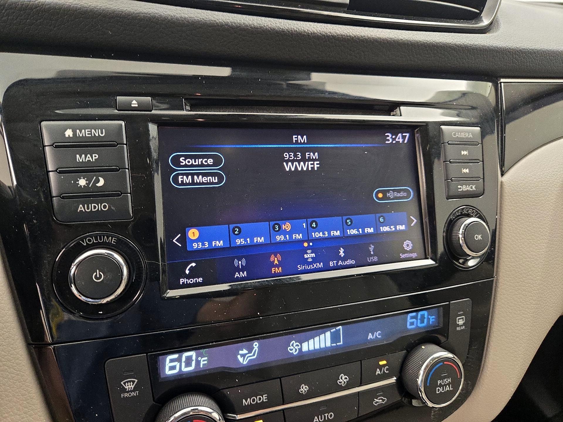 Thumbnail: 2019 Nissan Rogue Sport - 16