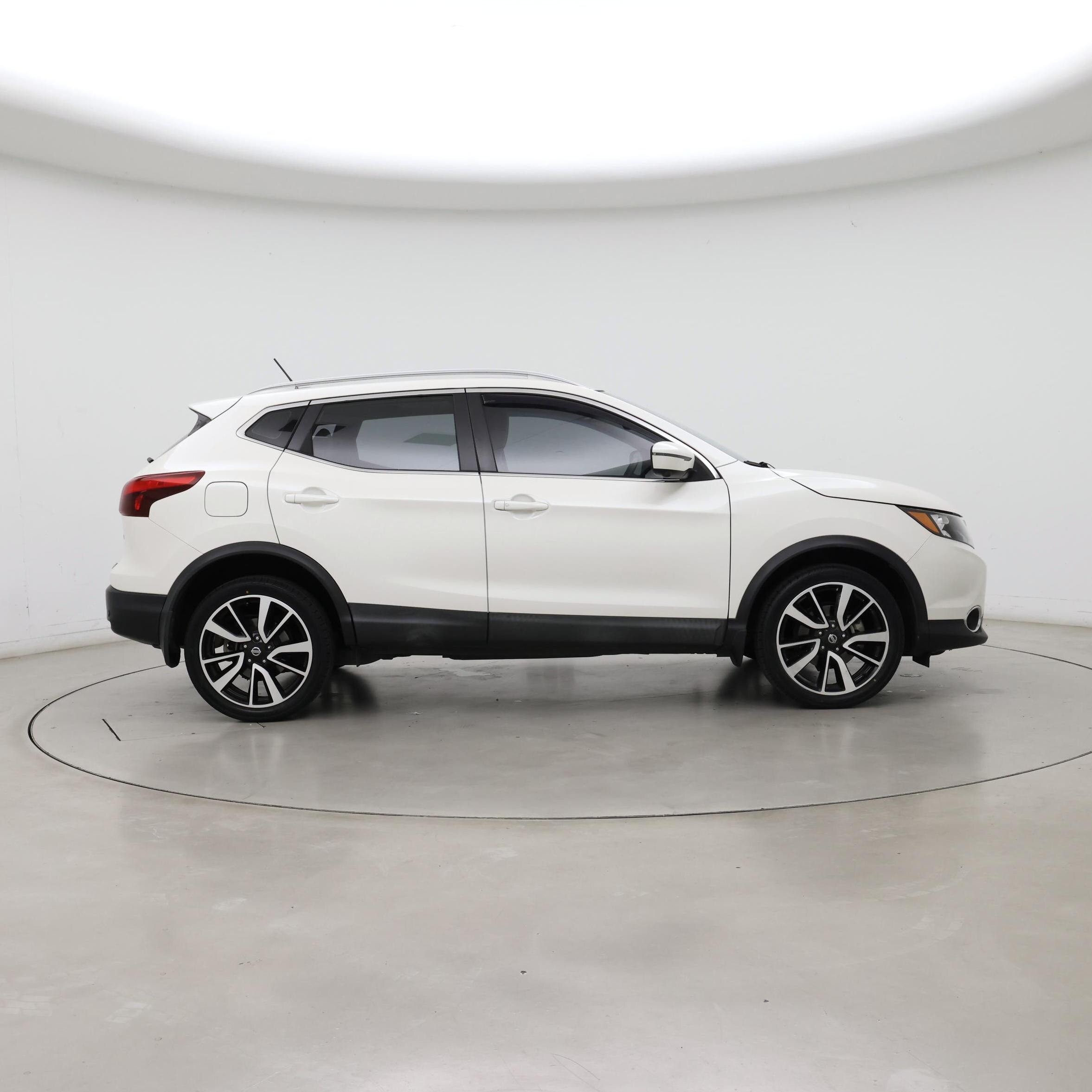 Thumbnail: 2019 Nissan Rogue Sport - 7