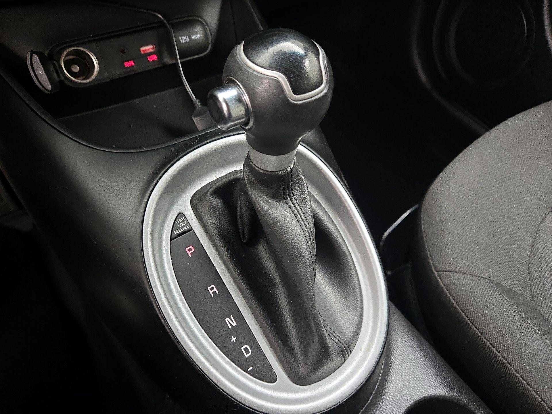 Thumbnail: 2016 Kia Soul - 16
