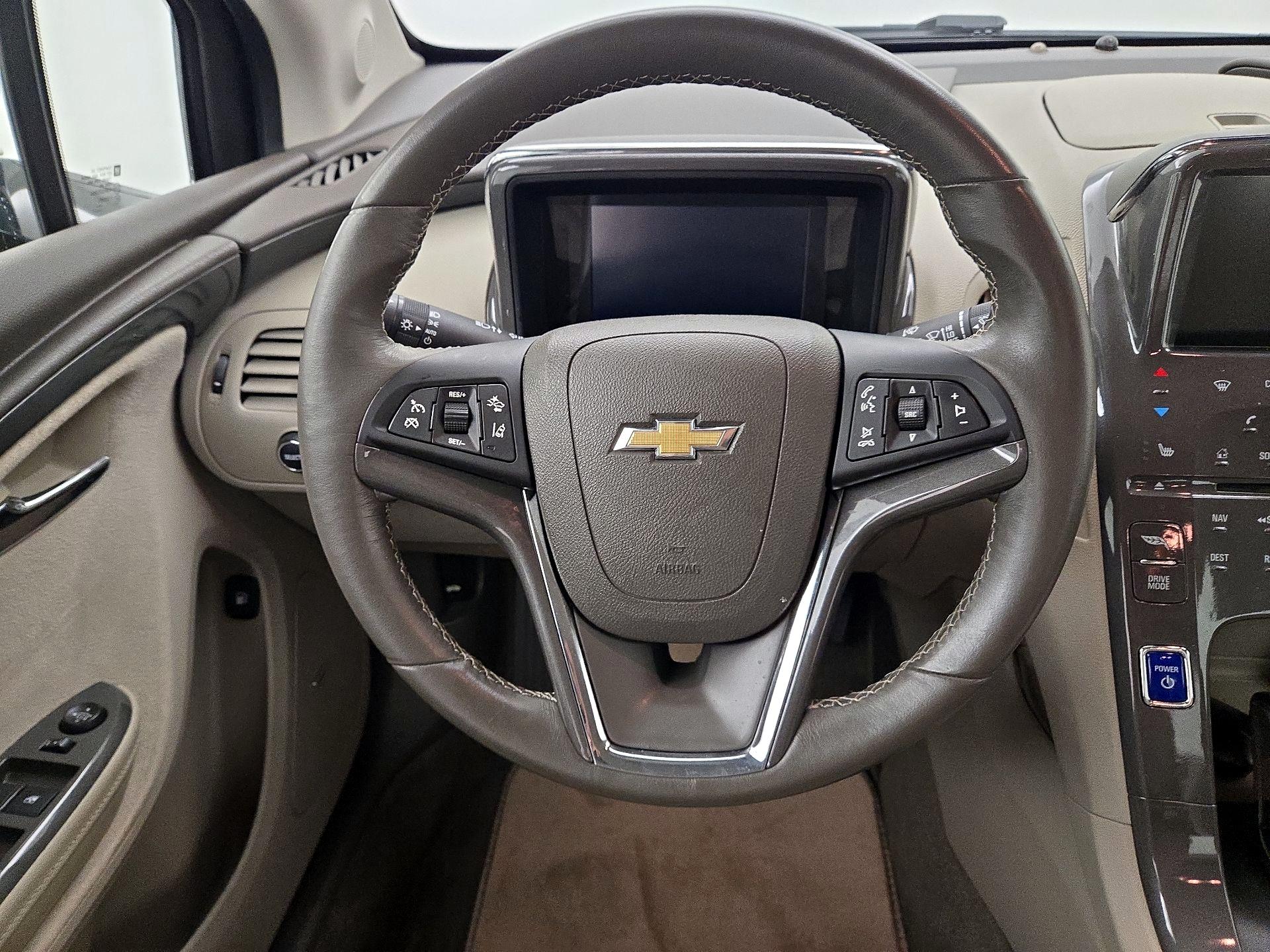 Thumbnail: 2015 Chevrolet Volt - 10
