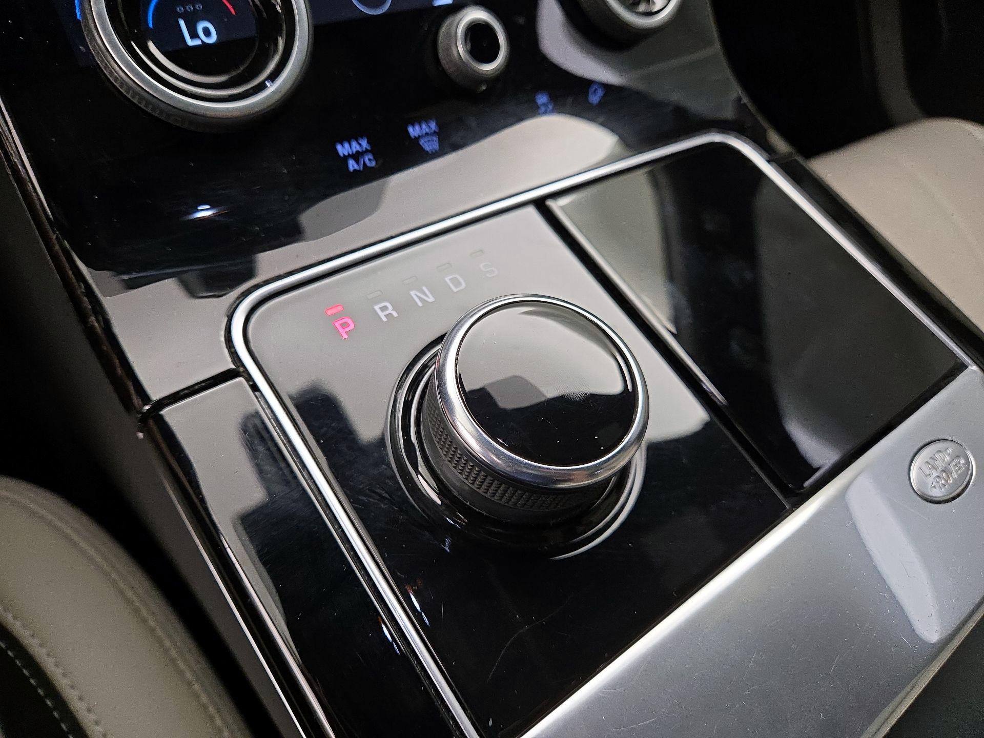 Thumbnail: 2020 Land Rover Range Rover Velar - 18