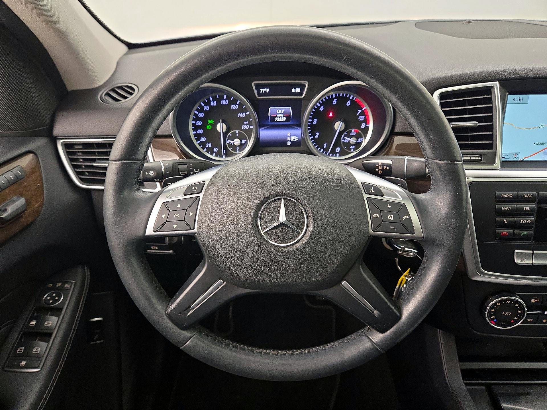 Thumbnail: 2015 Mercedes-Benz M-Class - 10