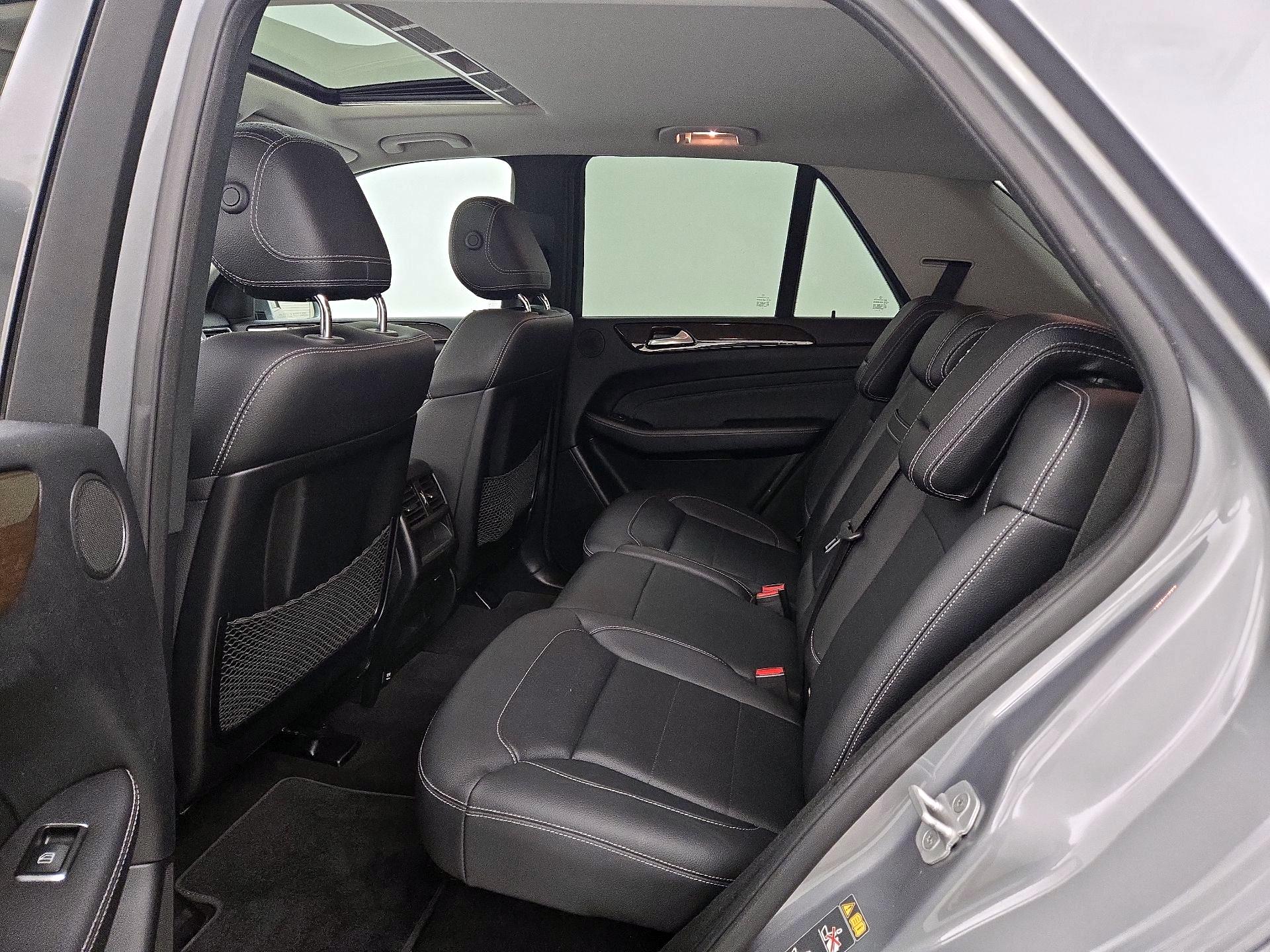 Thumbnail: 2015 Mercedes-Benz M-Class - 20