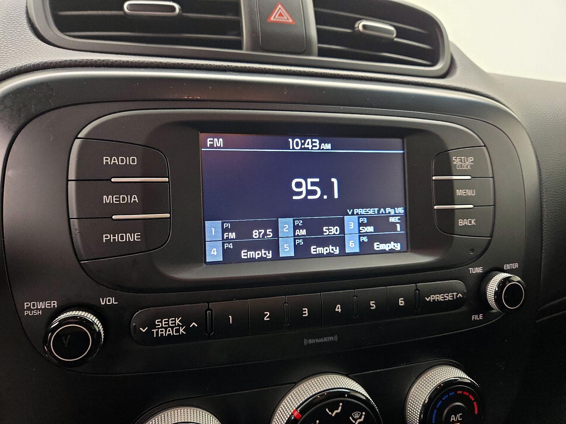 Thumbnail: 2018 Kia Soul - 14