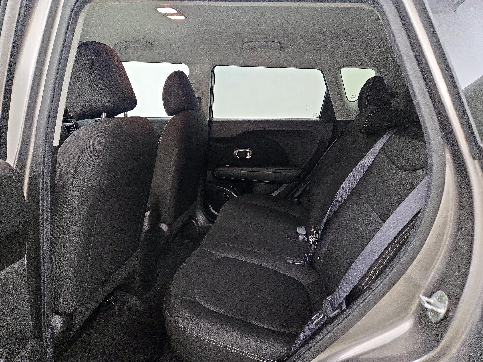 Thumbnail: 2018 Kia Soul - 18