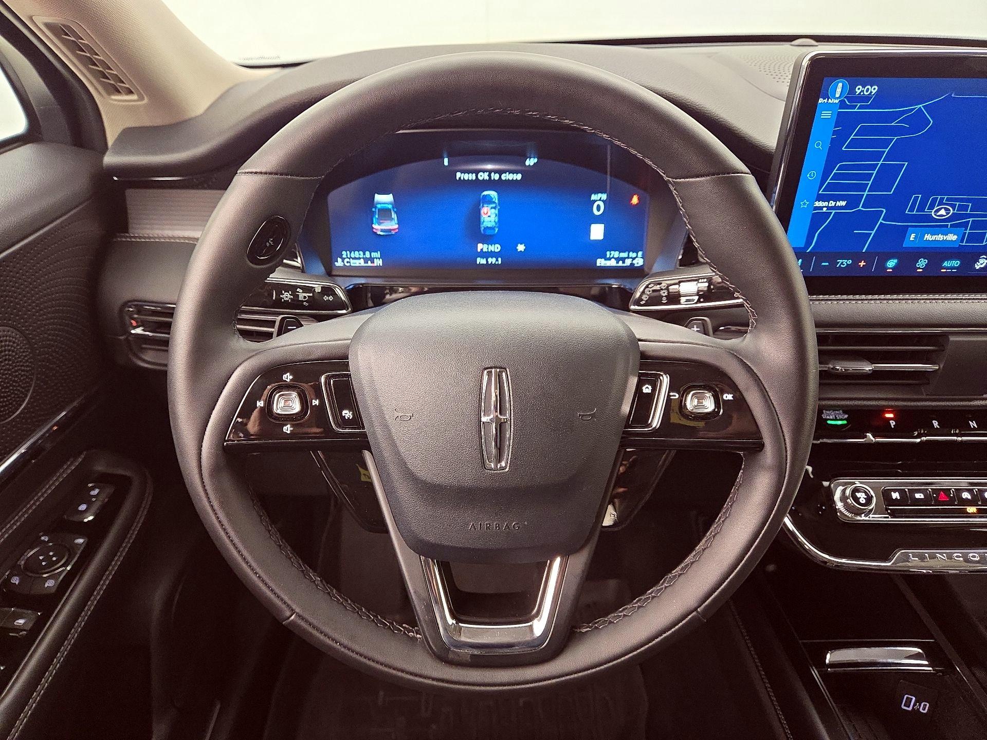 Thumbnail: 2025 Lincoln Corsair - 10
