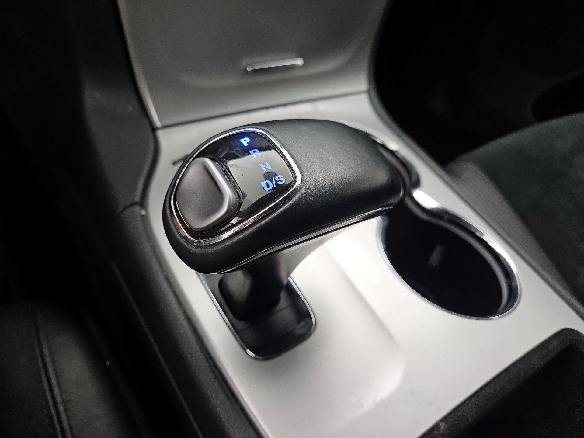 Thumbnail: 2015 Jeep Grand Cherokee - 18