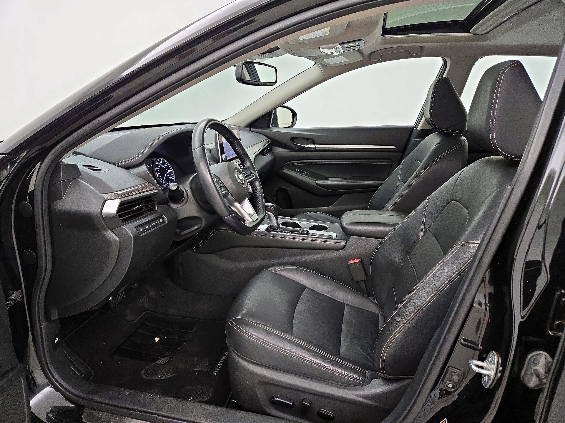Thumbnail: 2019 Nissan Altima - 11