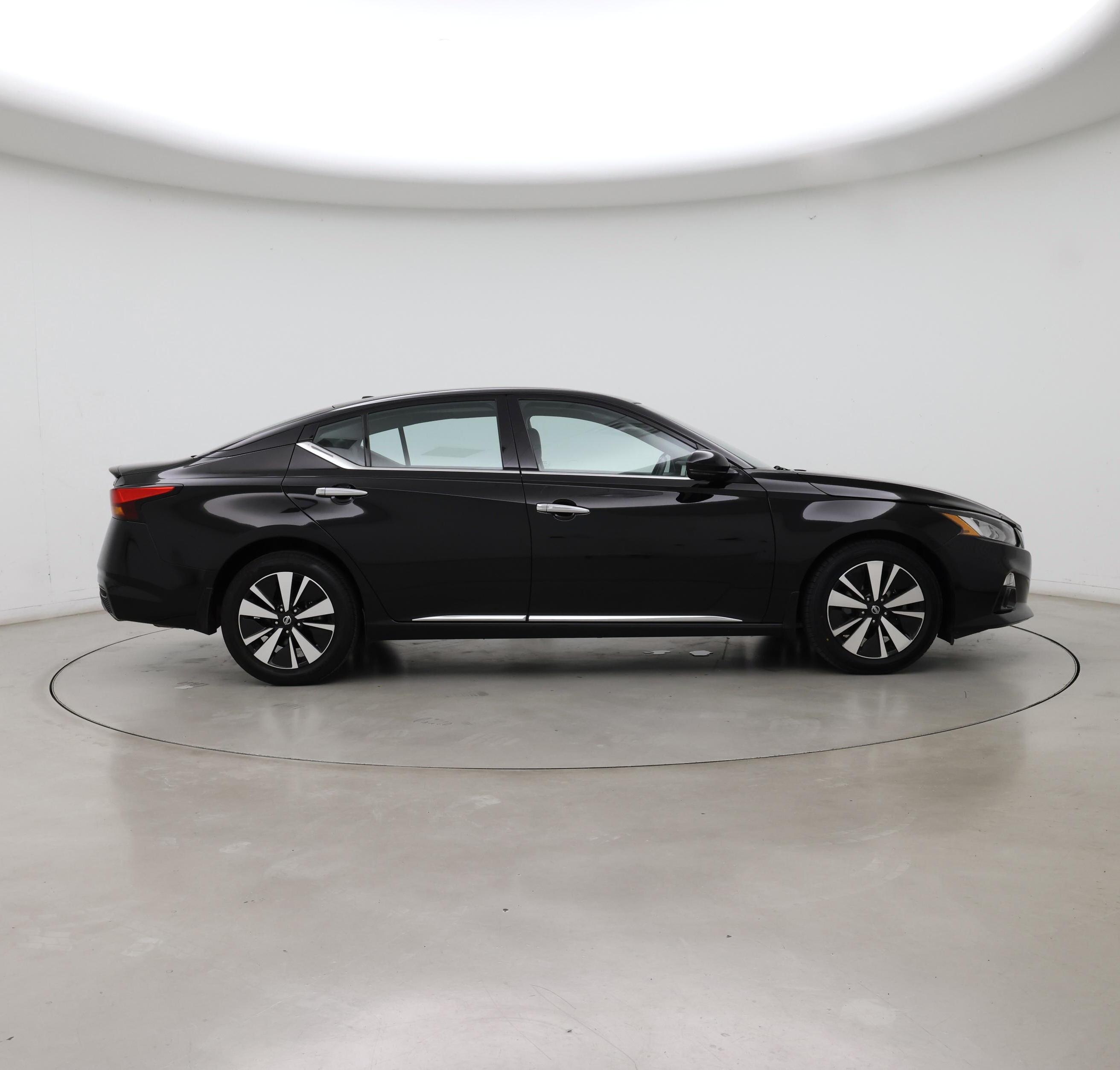 Thumbnail: 2019 Nissan Altima - 7