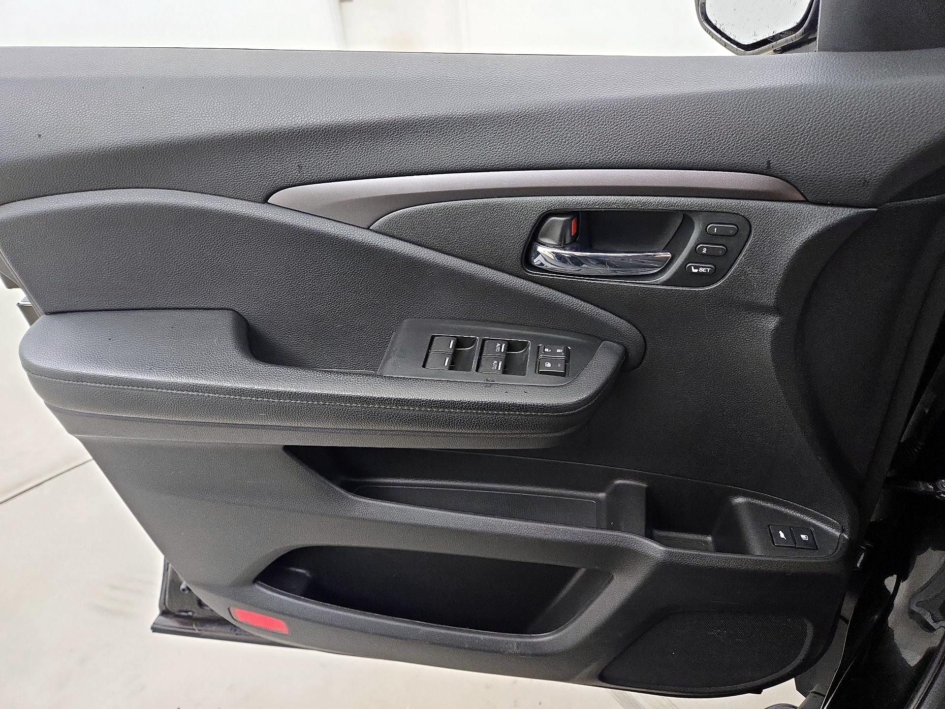 Thumbnail: 2021 Honda Passport - 12