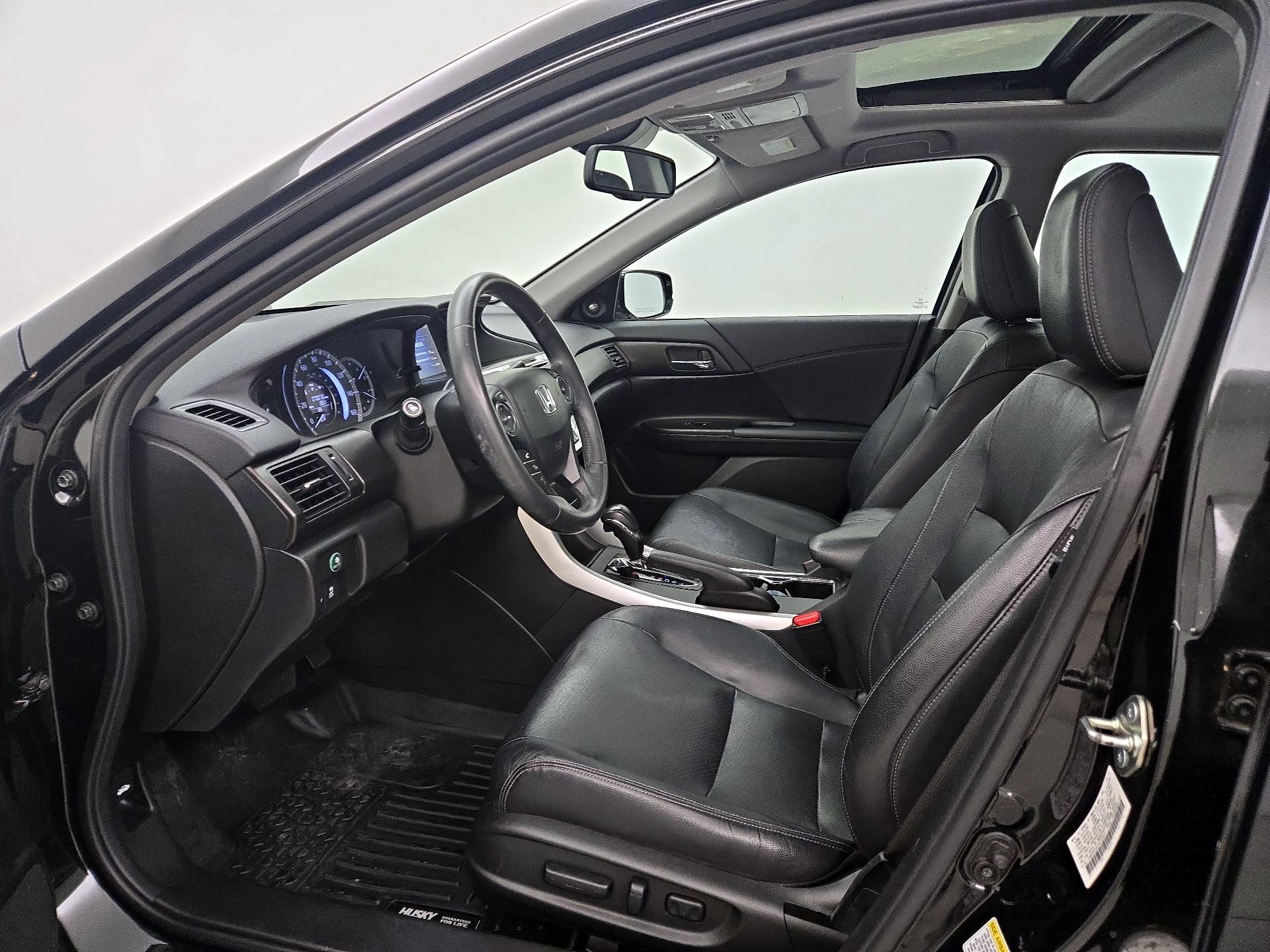 Thumbnail: 2015 Honda Accord - 11