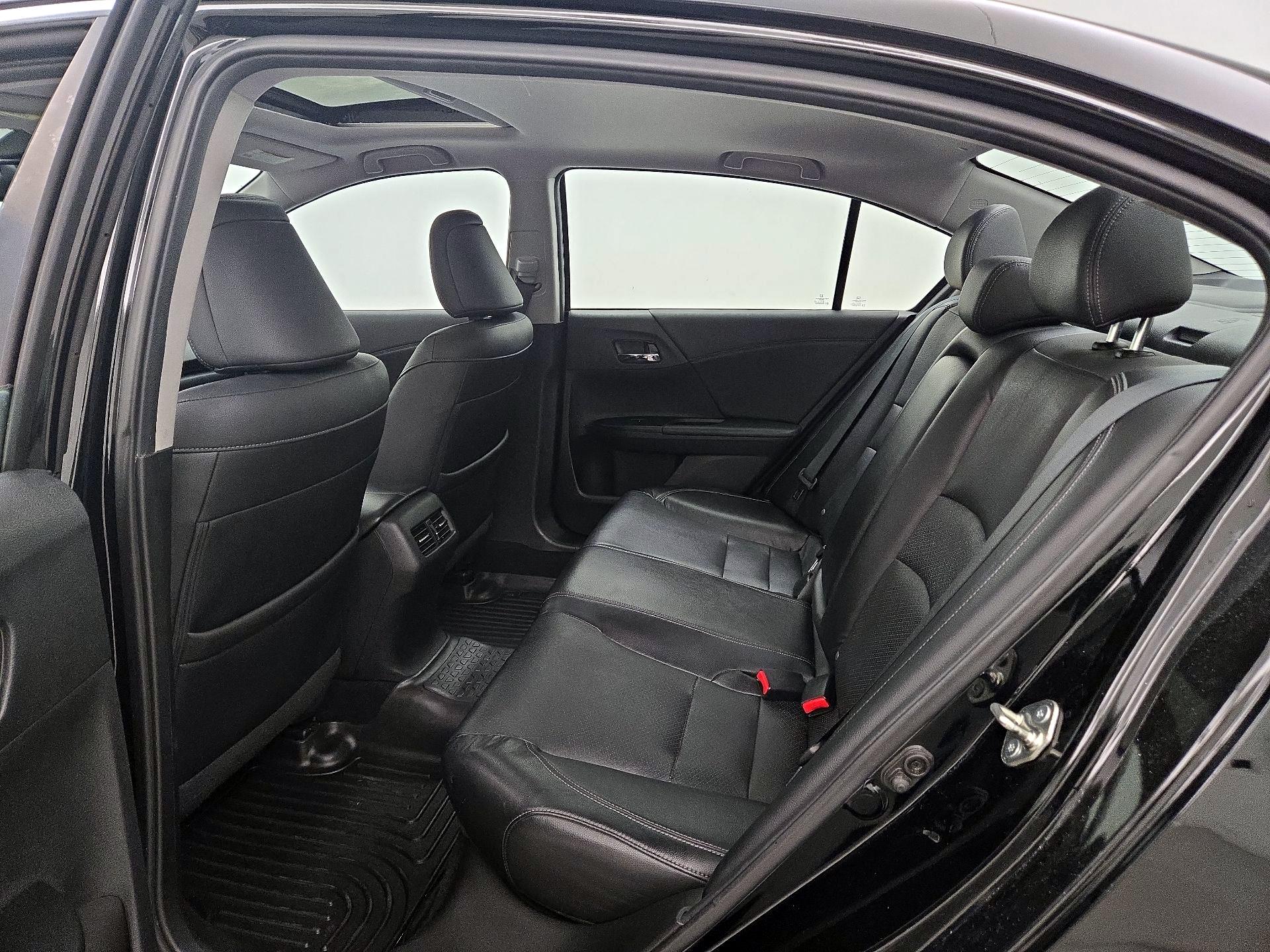 Thumbnail: 2015 Honda Accord - 20