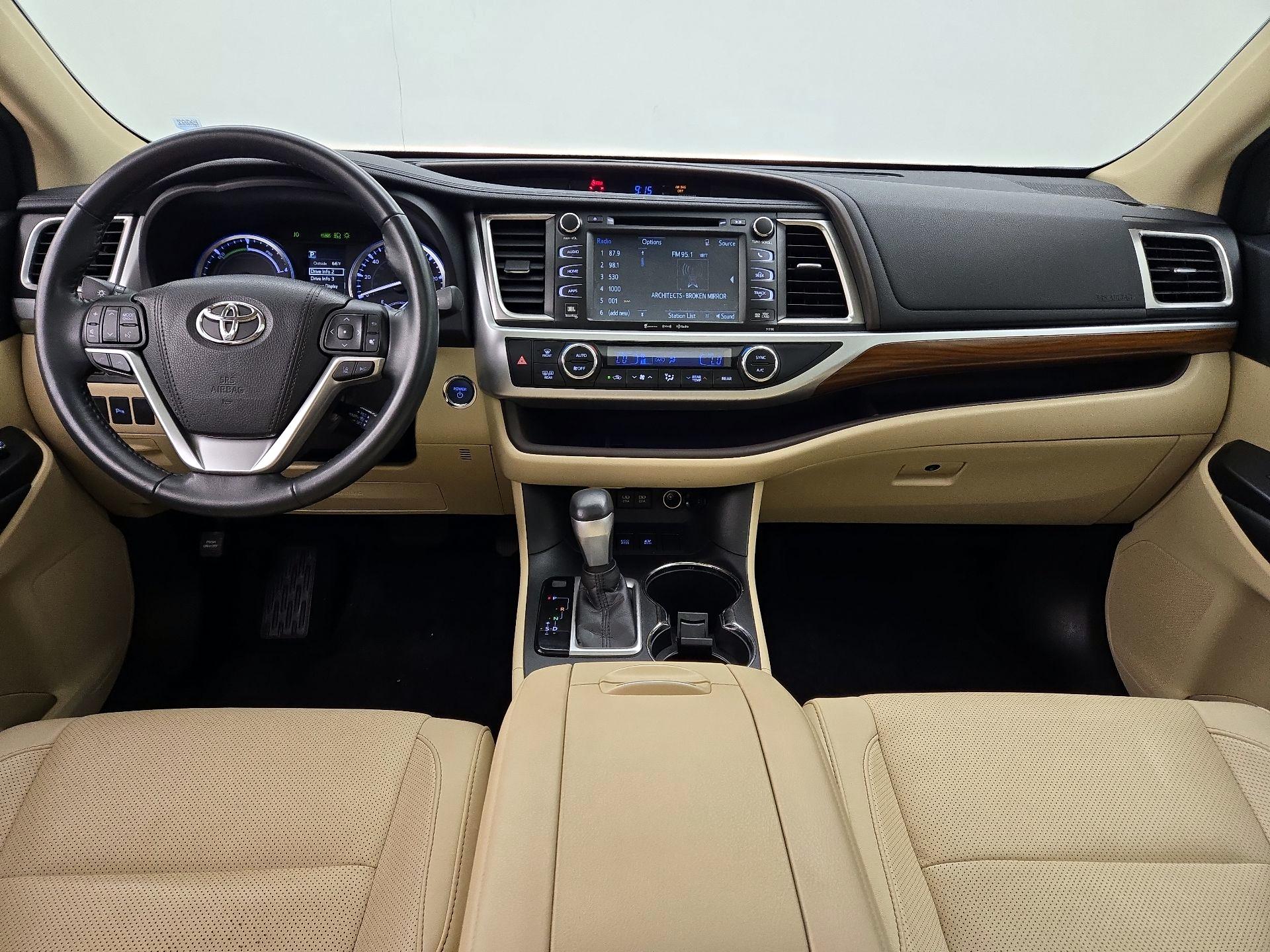 Thumbnail: 2018 Toyota Highlander - 9