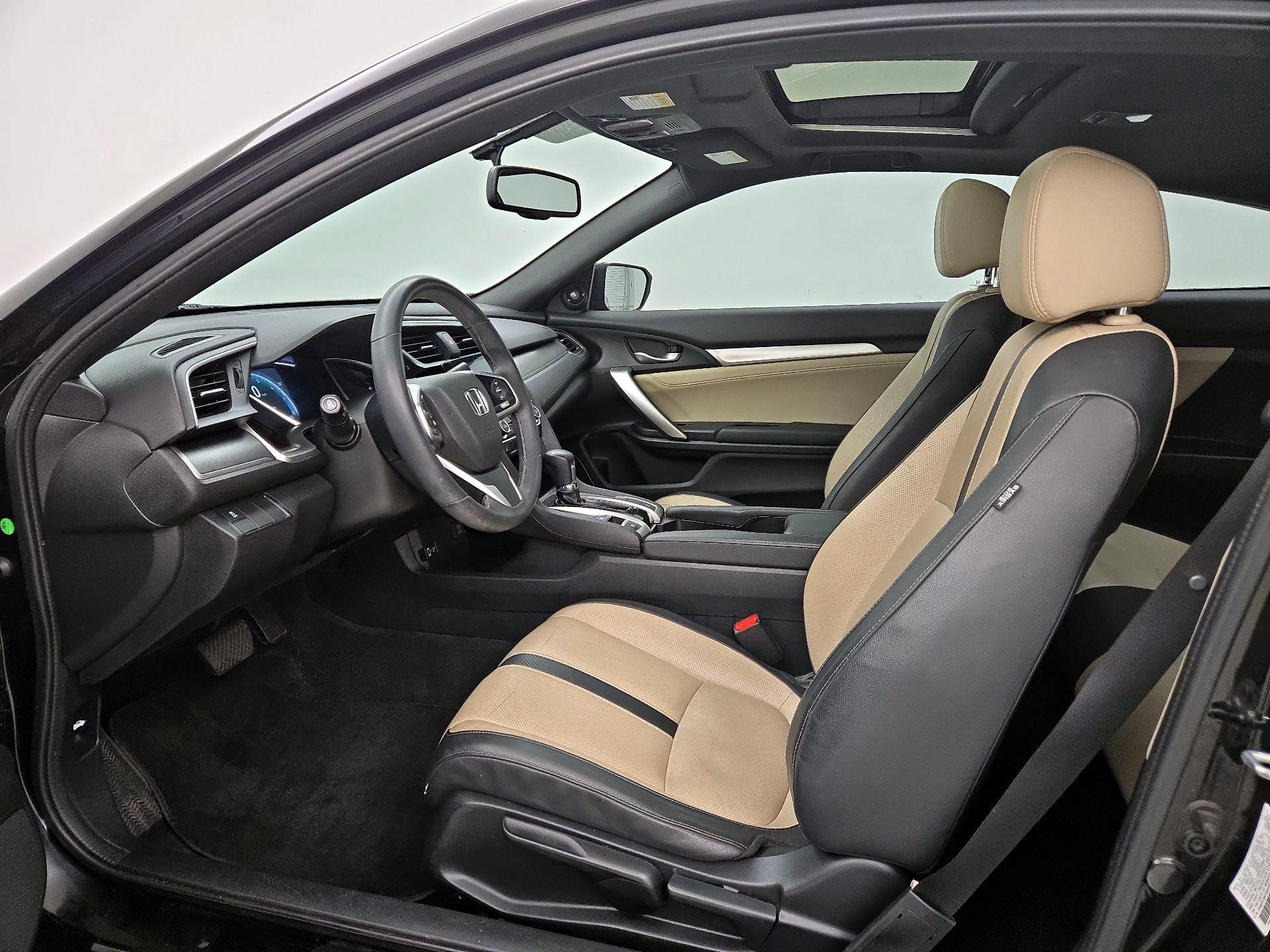 Thumbnail: 2016 Honda Civic - 11