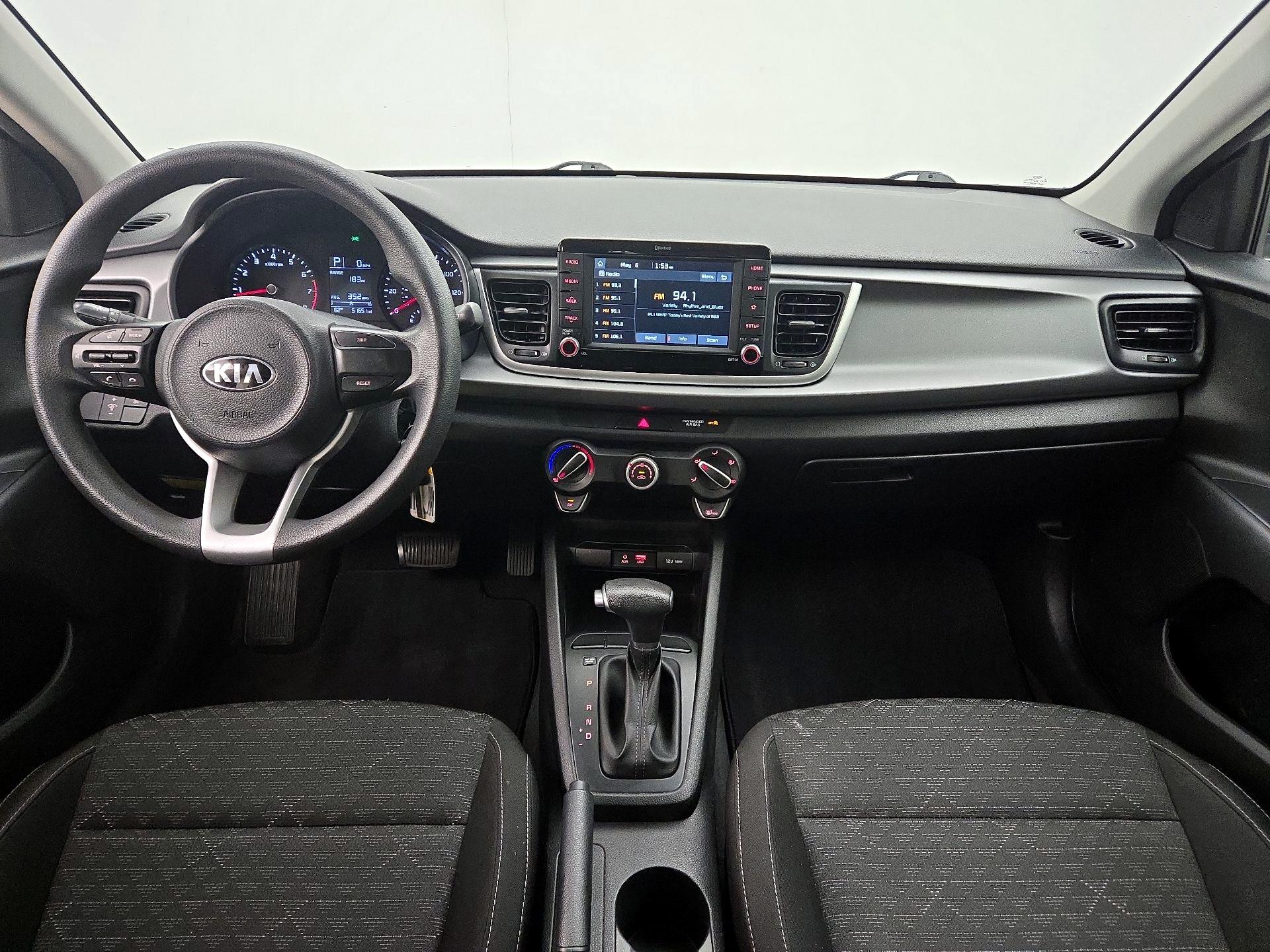 Thumbnail: 2020 Kia Rio - 9