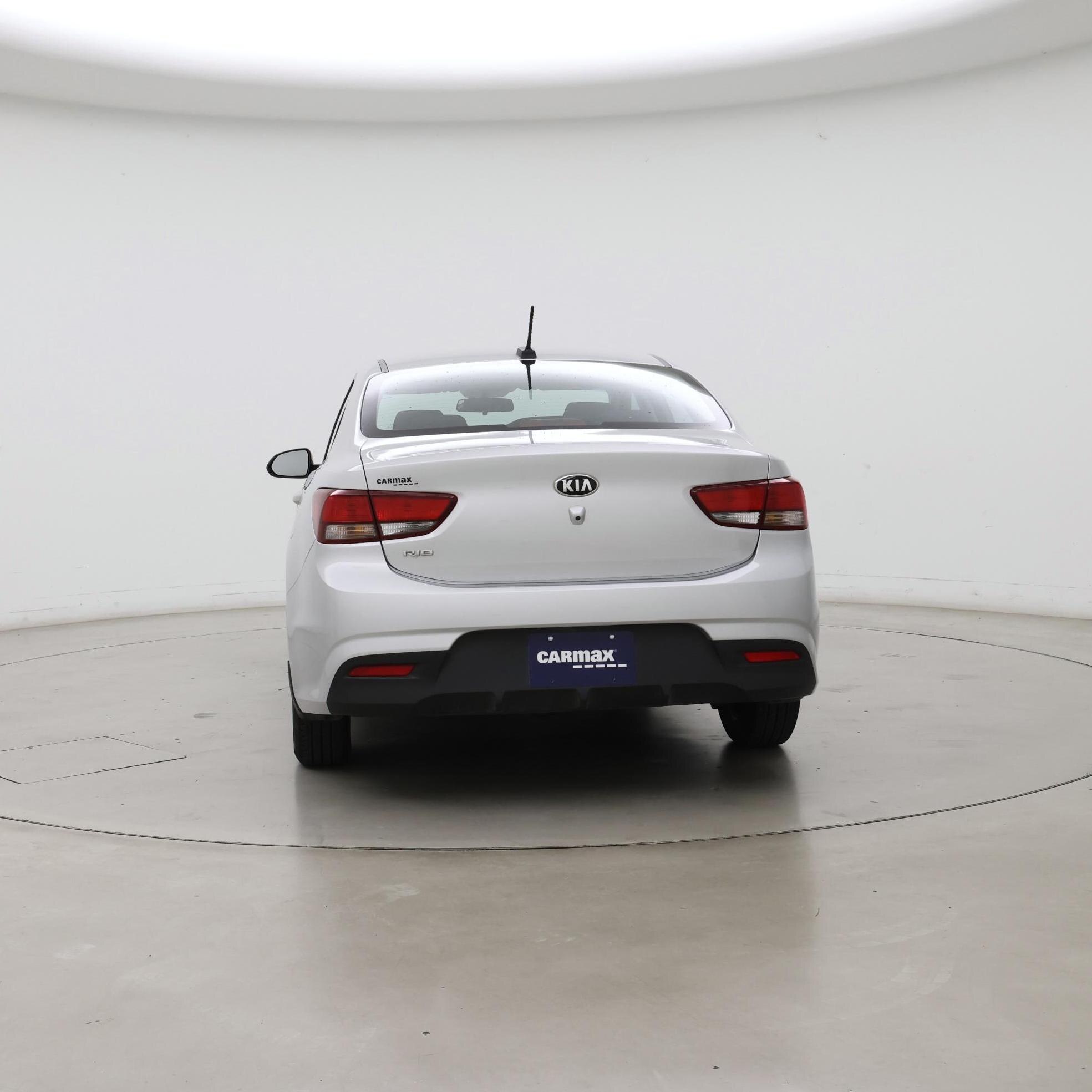 Thumbnail: 2020 Kia Rio - 6