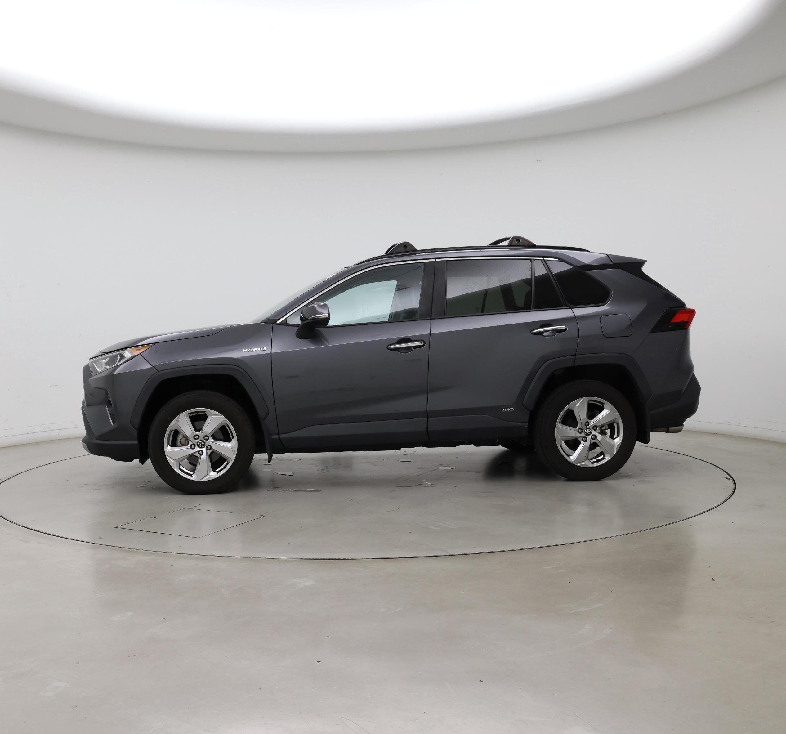 Thumbnail: 2020 Toyota RAV4 - 3