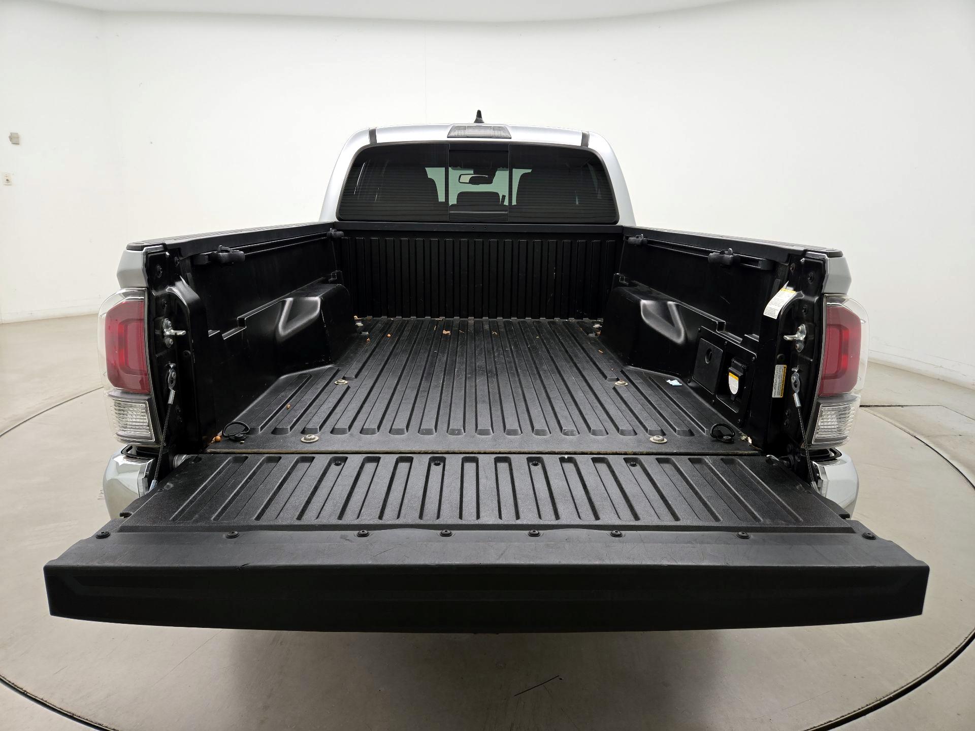 Thumbnail: 2023 Toyota Tacoma - 20