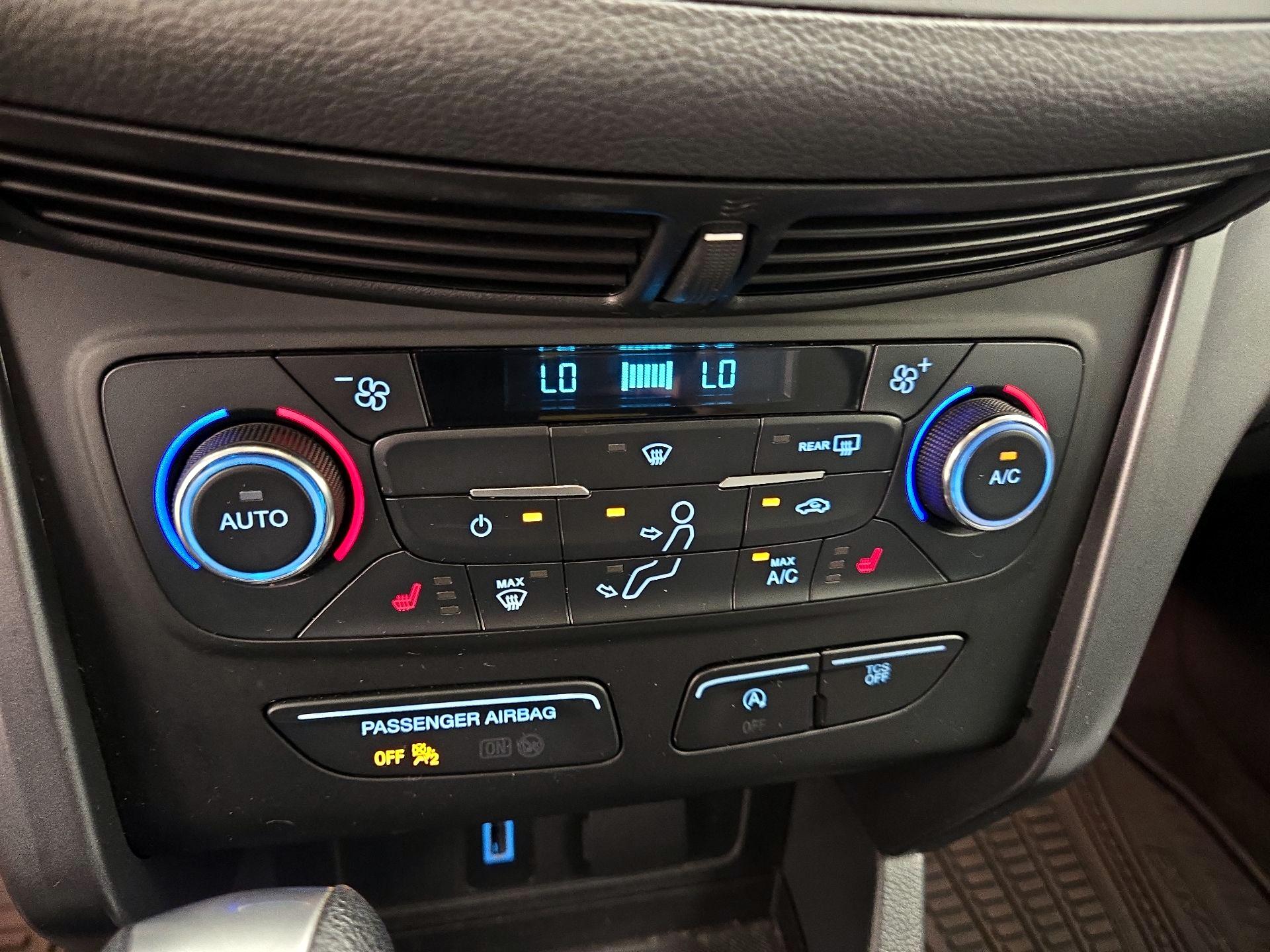 Thumbnail: 2017 Ford Escape - 16