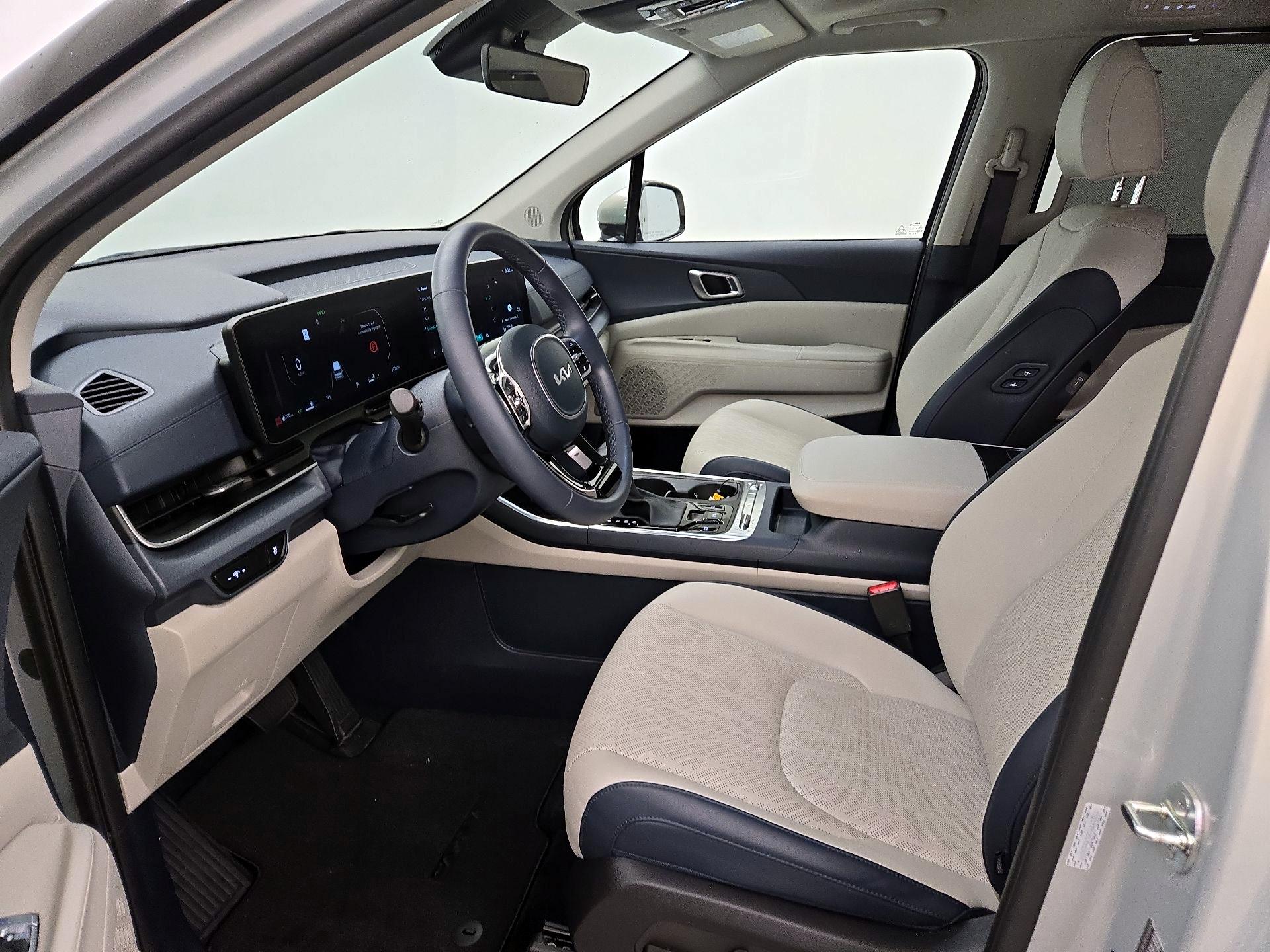Thumbnail: 2025 Kia Carnival - 11