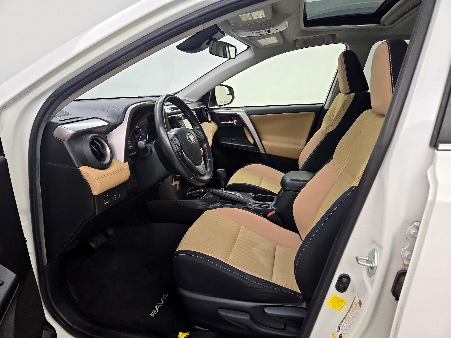 Thumbnail: 2017 Toyota RAV4 - 11