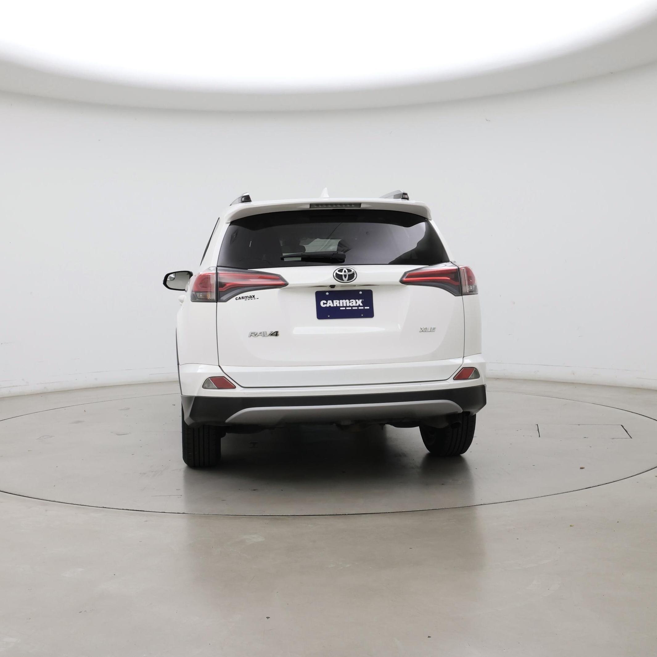 Thumbnail: 2017 Toyota RAV4 - 6