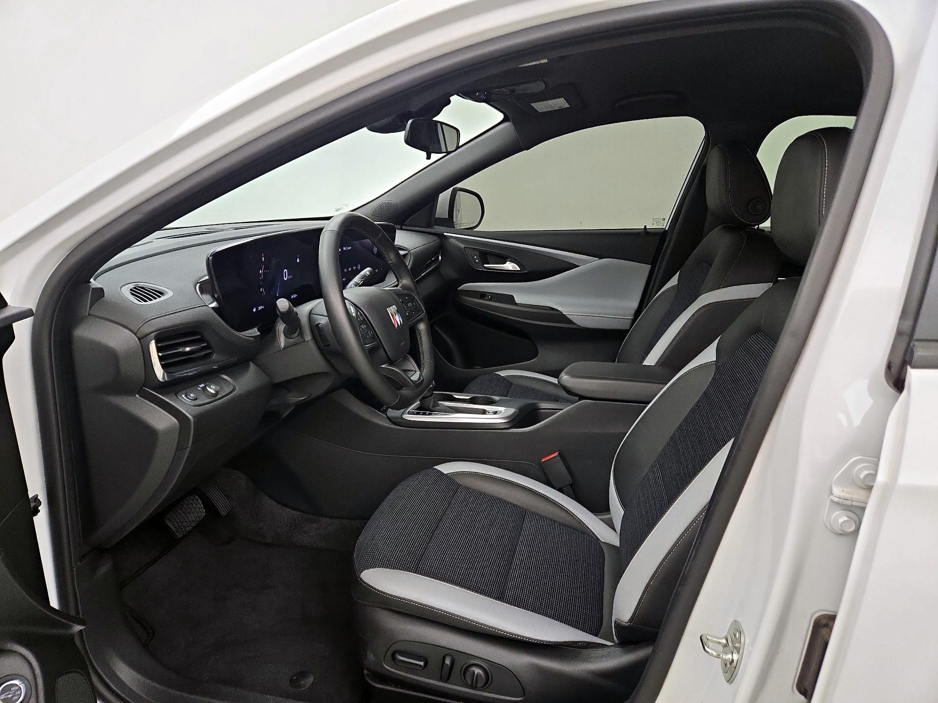 Thumbnail: 2024 Buick Envista - 11