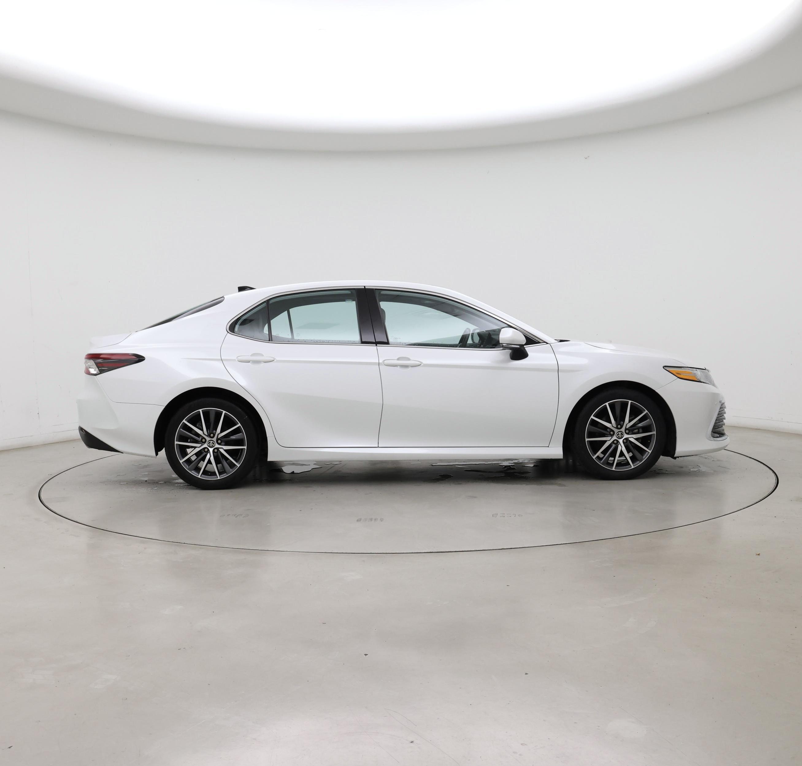Thumbnail: 2023 Toyota Camry - 7