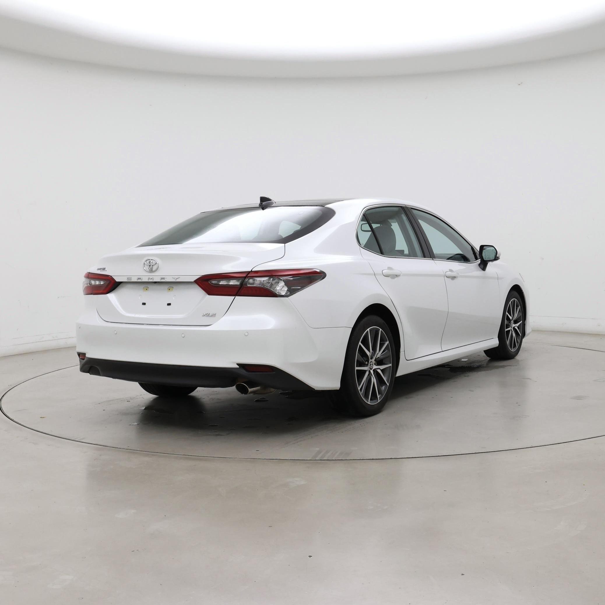 Thumbnail: 2023 Toyota Camry - 8