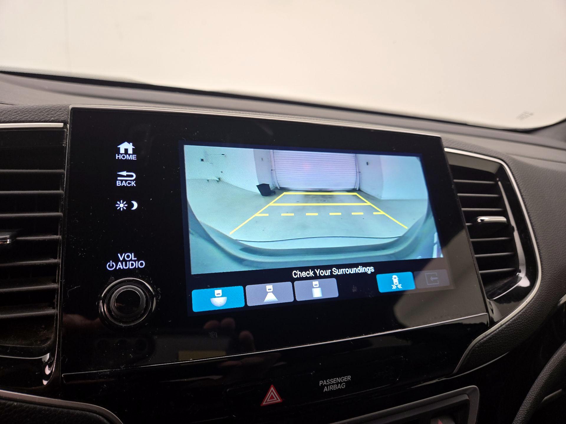 Thumbnail: 2020 Honda Pilot - 15