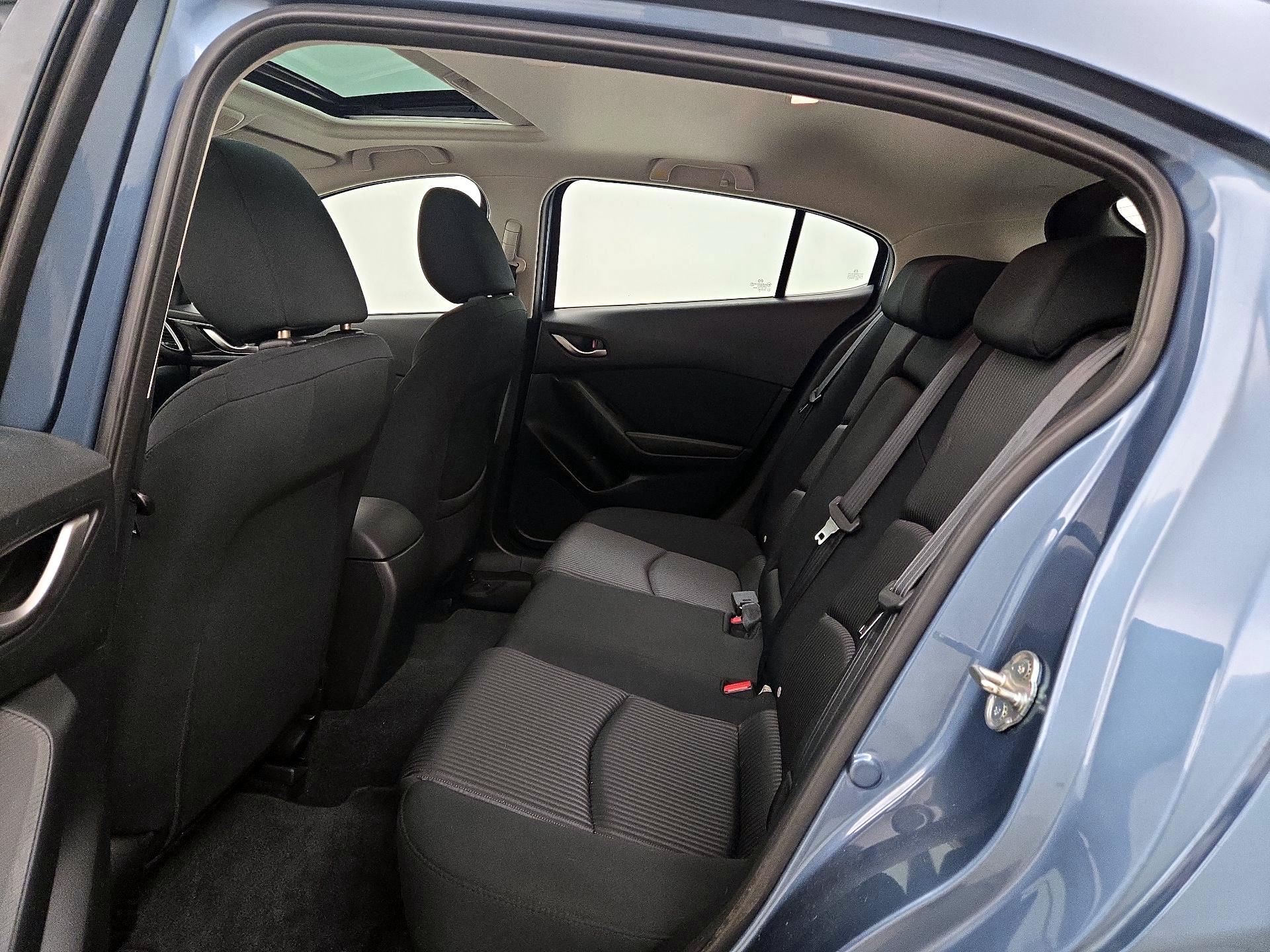 Thumbnail: 2016 Mazda Mazda3 - 20