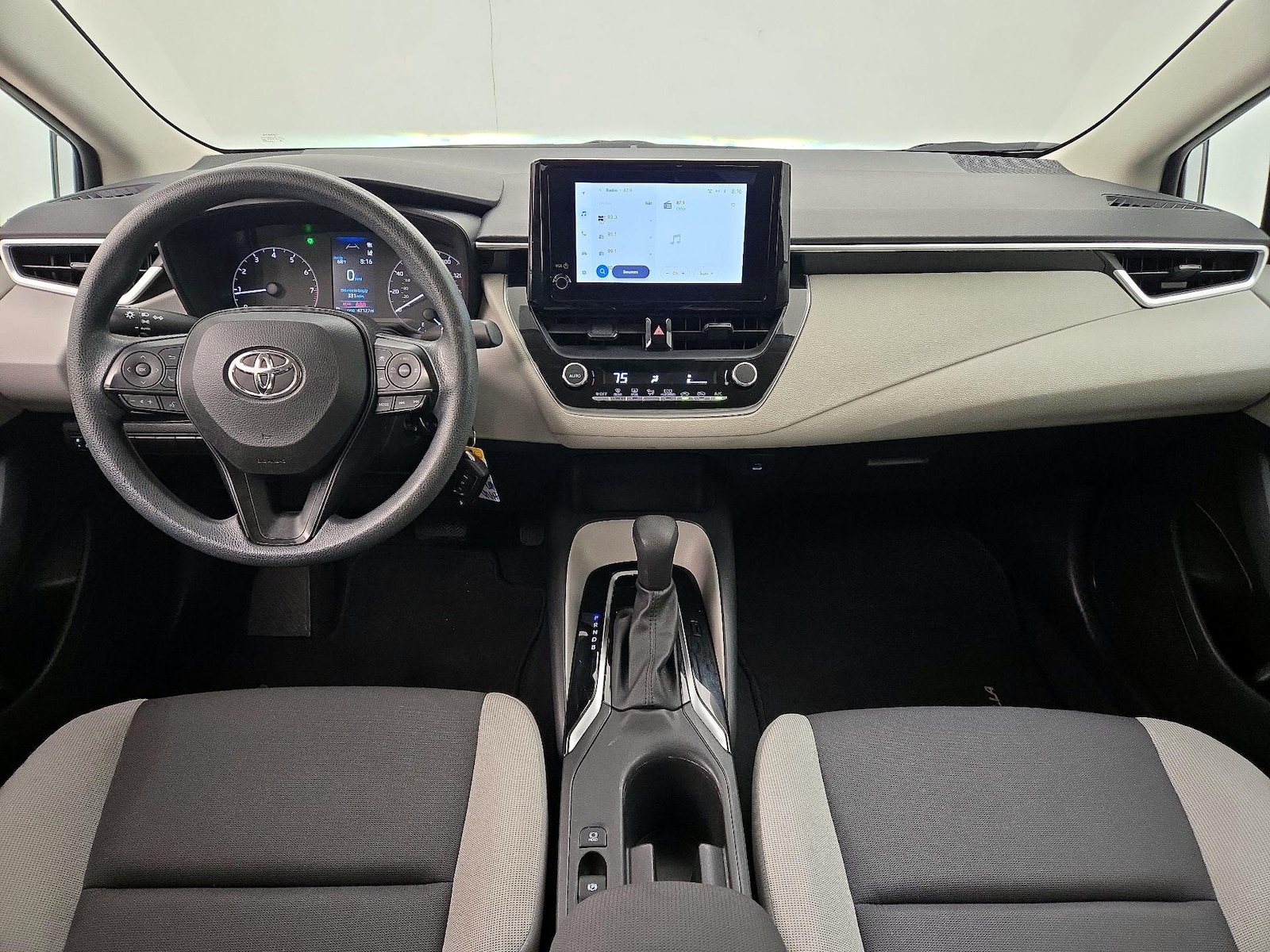 2023 Toyota Corolla LE - Photo 10